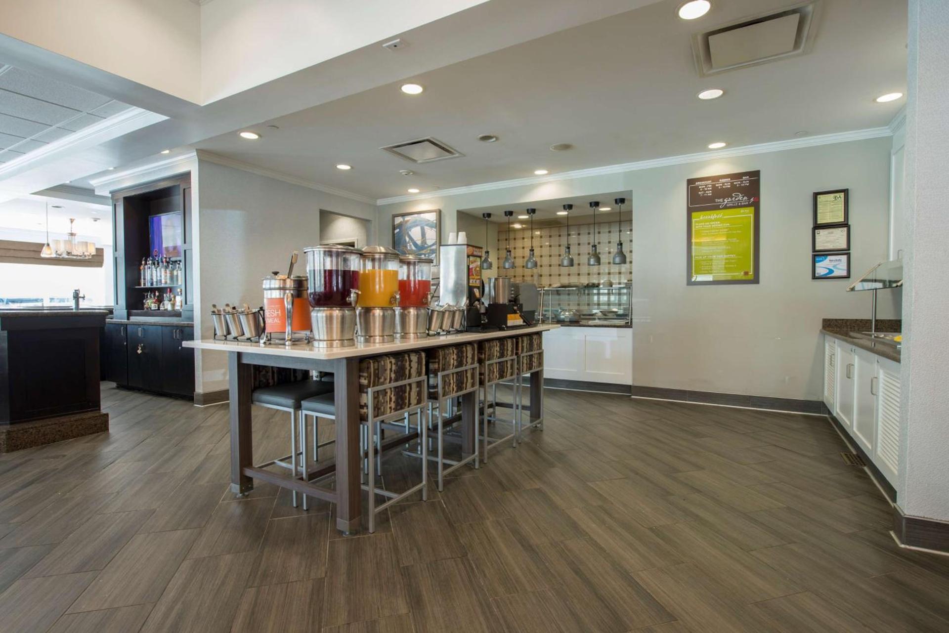 Hilton Garden Inn Atlanta Airport North photo 5