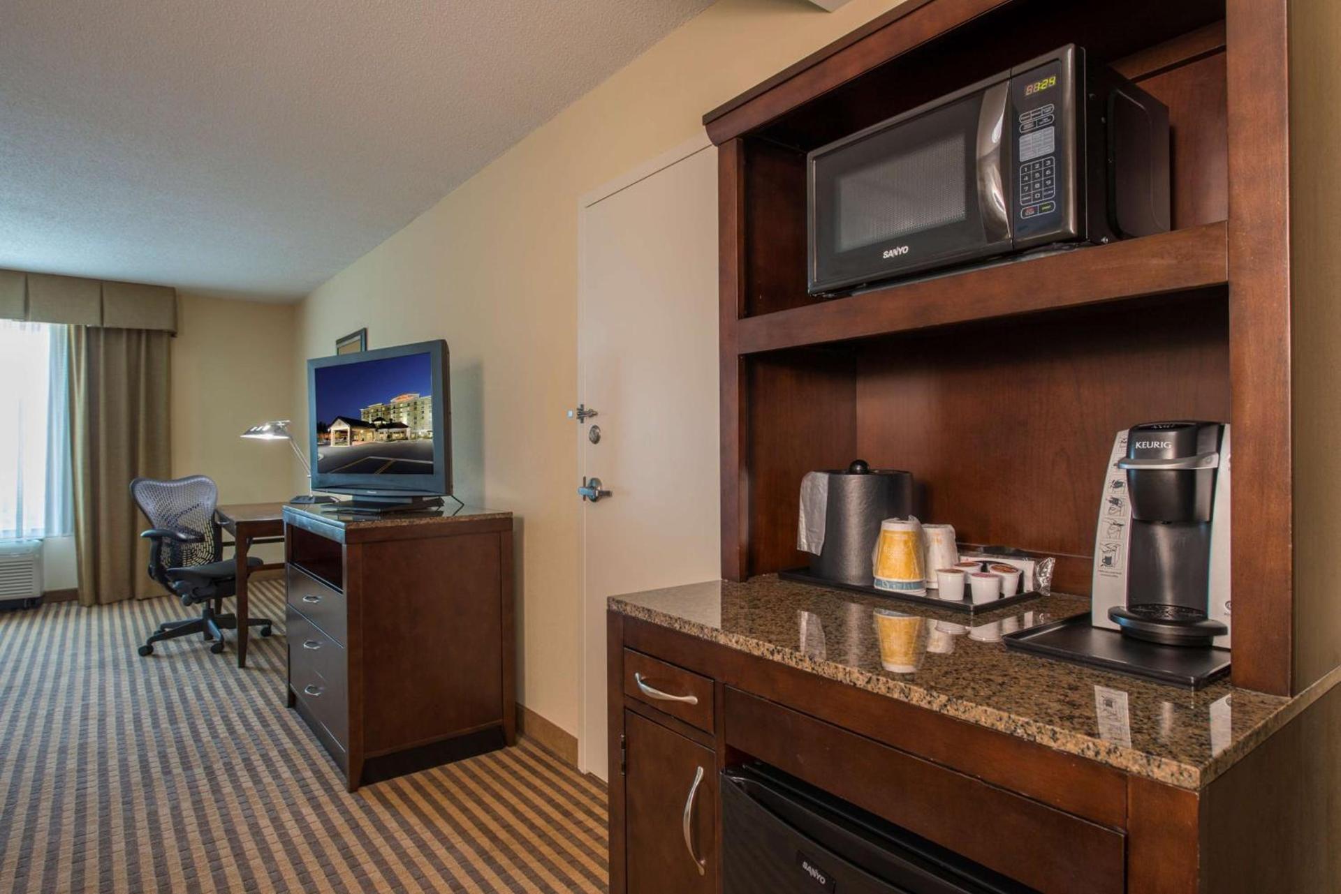 Hilton Garden Inn Atlanta Airport North photo 45