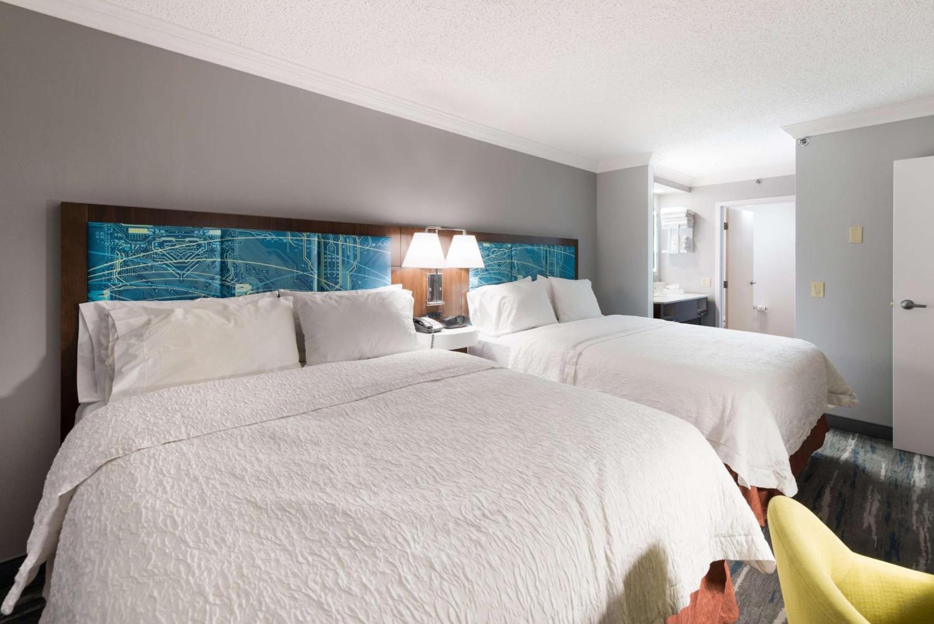 Hampton Inn & Suites Chicago-Hoffman Estates photo 17