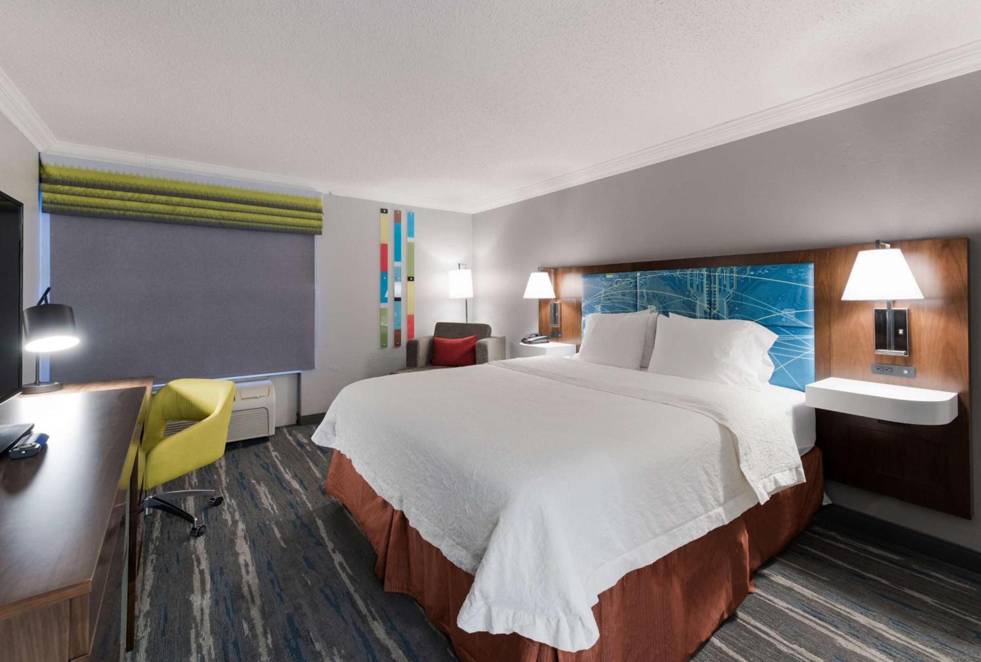 Hampton Inn & Suites Chicago-Hoffman Estates photo 31