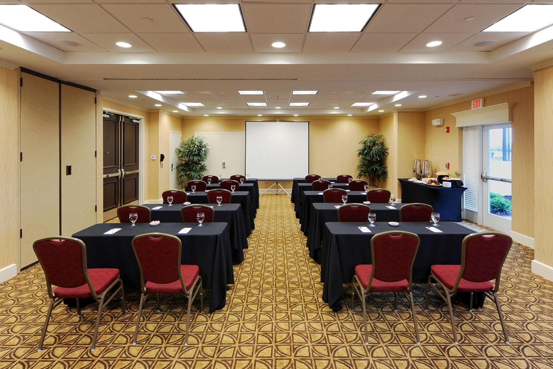 Hilton Garden Inn Atlanta Airport North photo 61