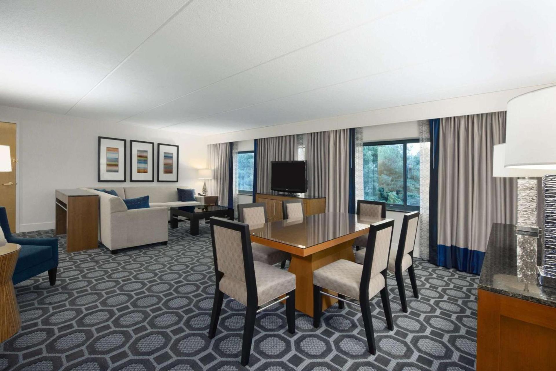 Hilton Long Island/Huntington photo 31