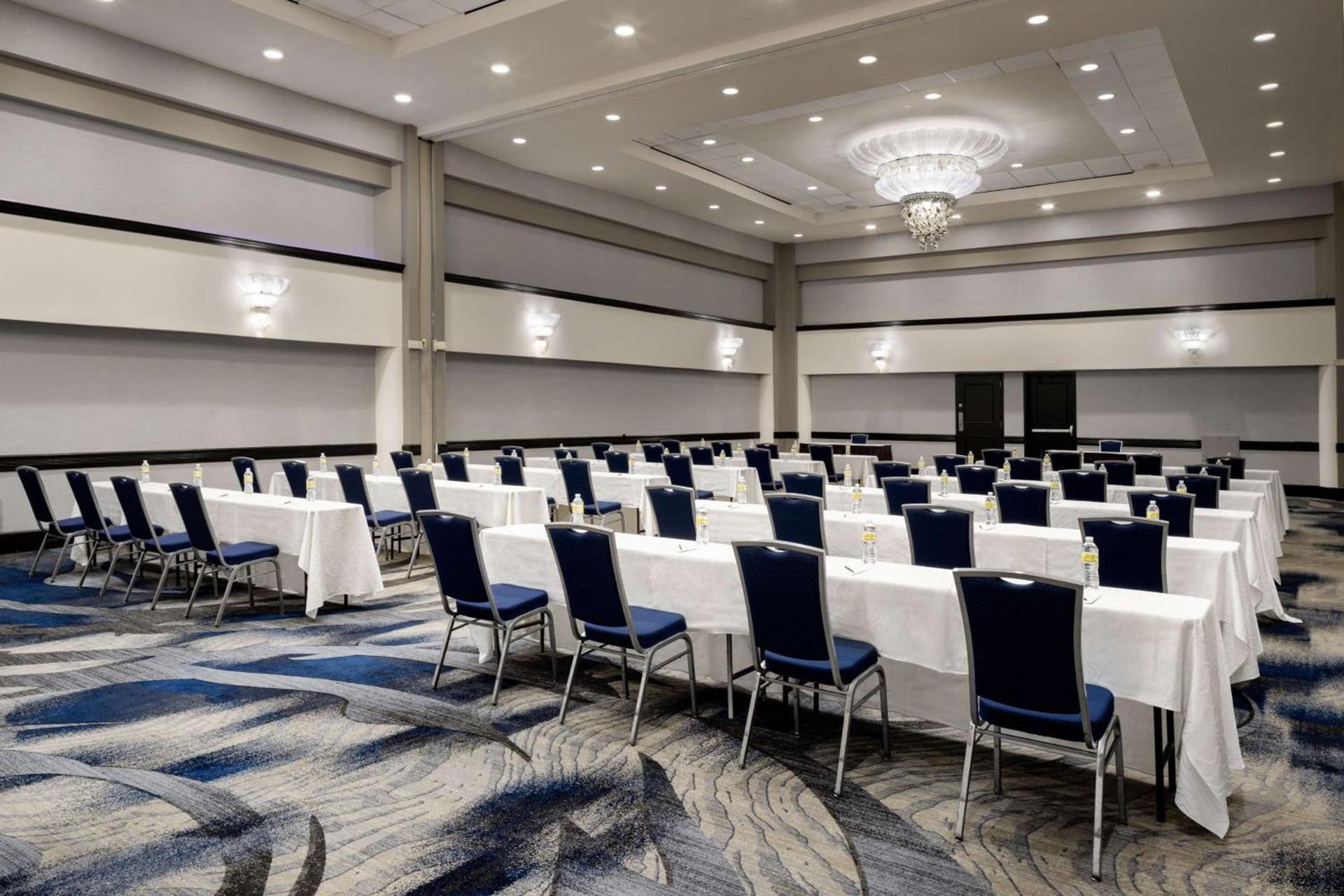 Hilton Long Island/Huntington photo 50