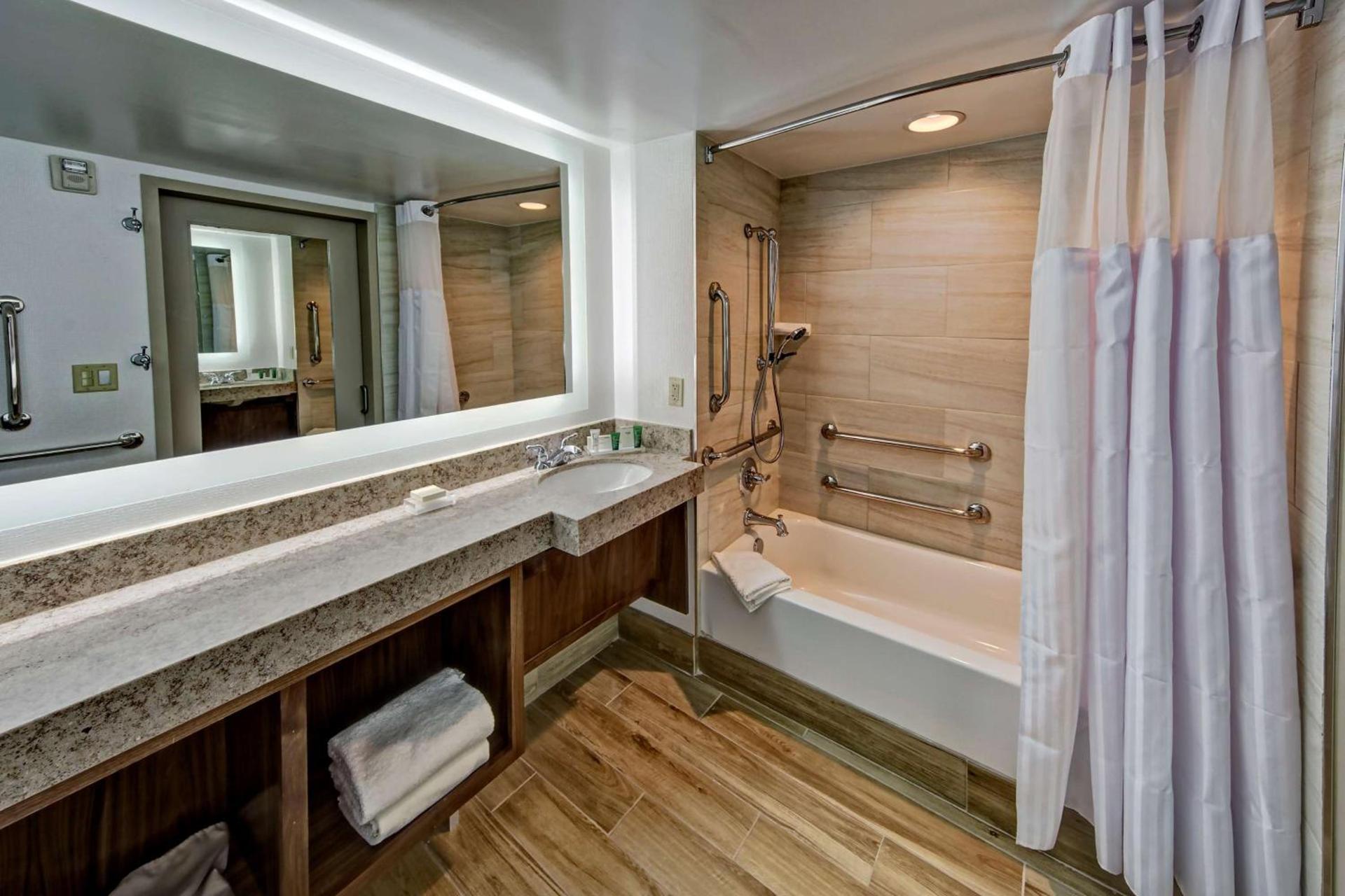 Hilton Knoxville Airport photo 33