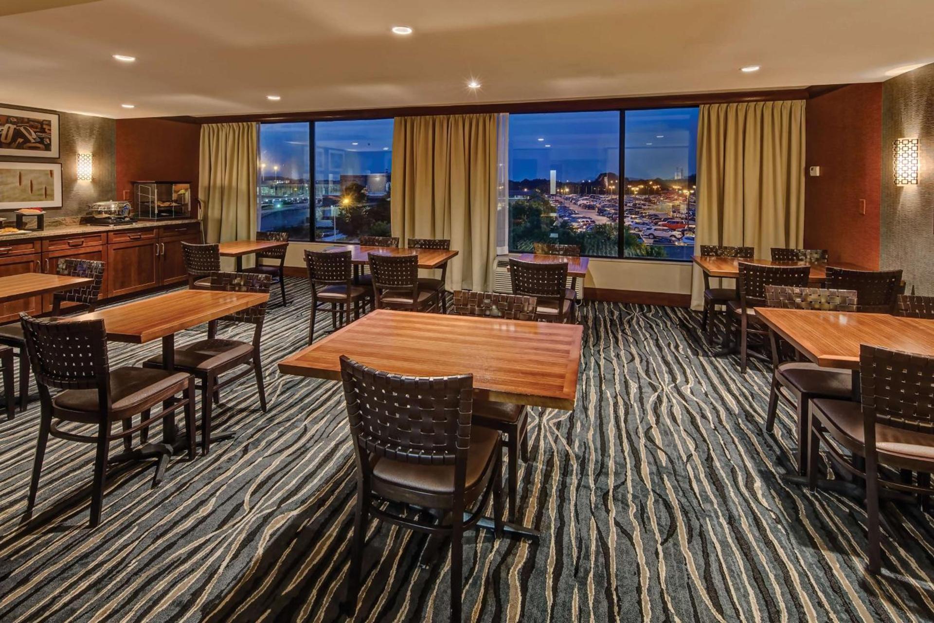 Hilton Knoxville Airport photo 70