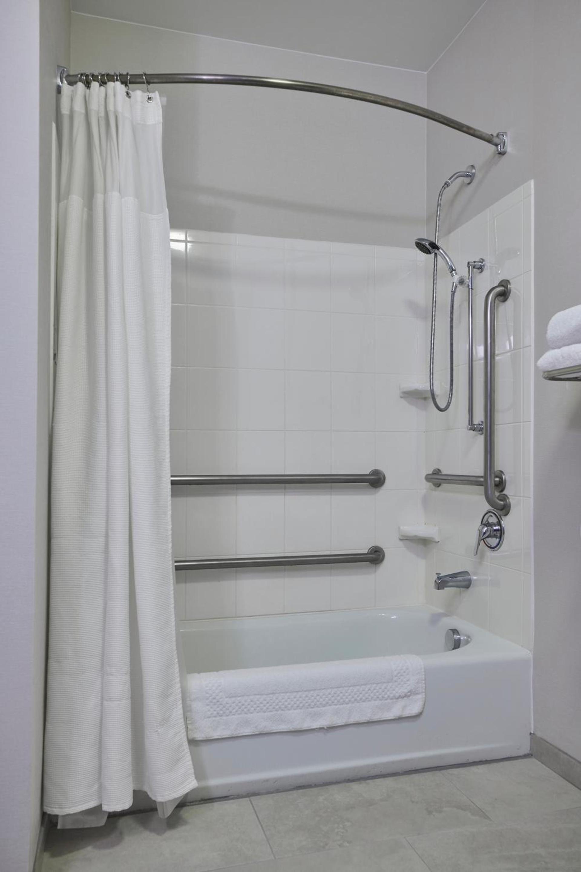 Fairfield Inn & Suites Burlington photo 24