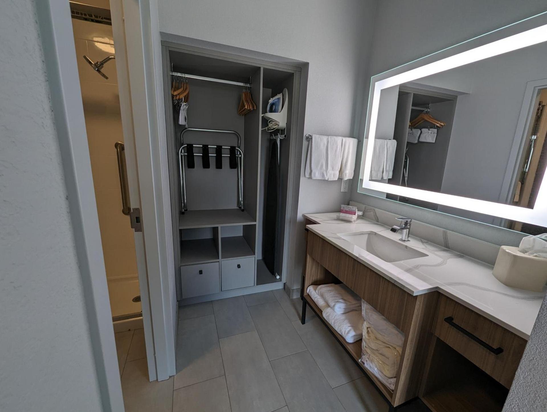 Homewood Suites Beaumont photo 28