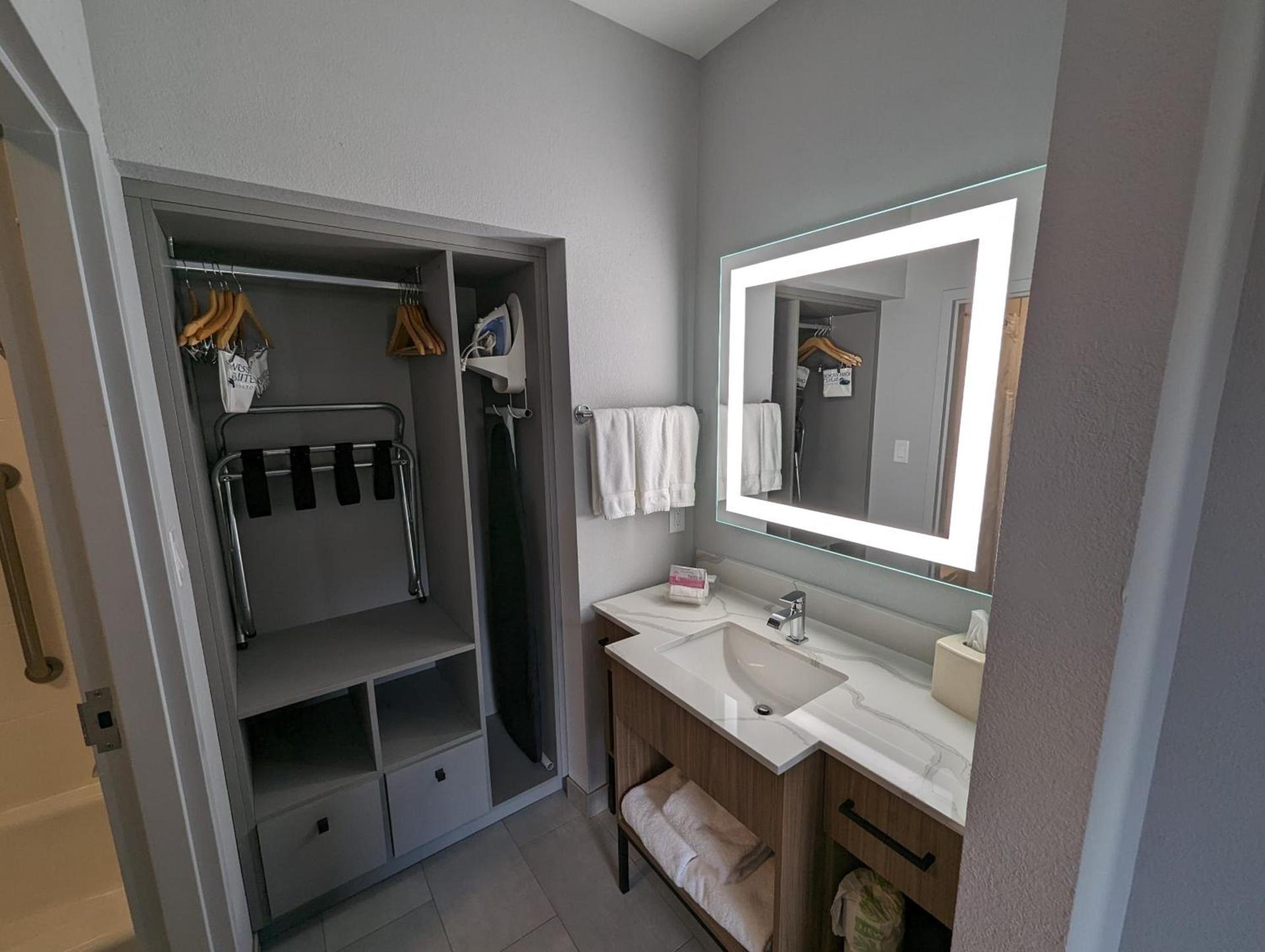 Homewood Suites Beaumont photo 30