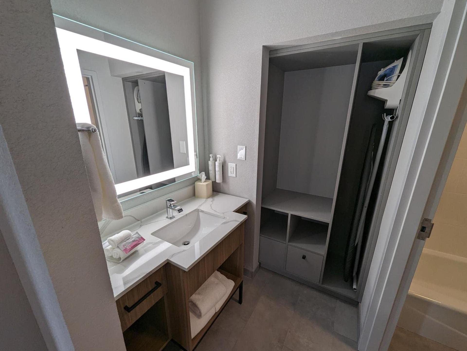 Homewood Suites Beaumont photo 33