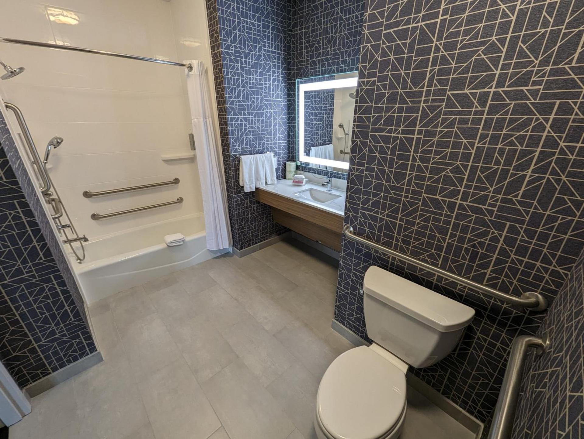 Homewood Suites Beaumont photo 68