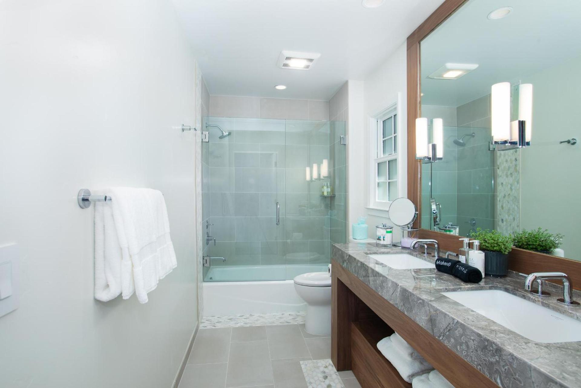 Carmel Beach Hotel photo 10