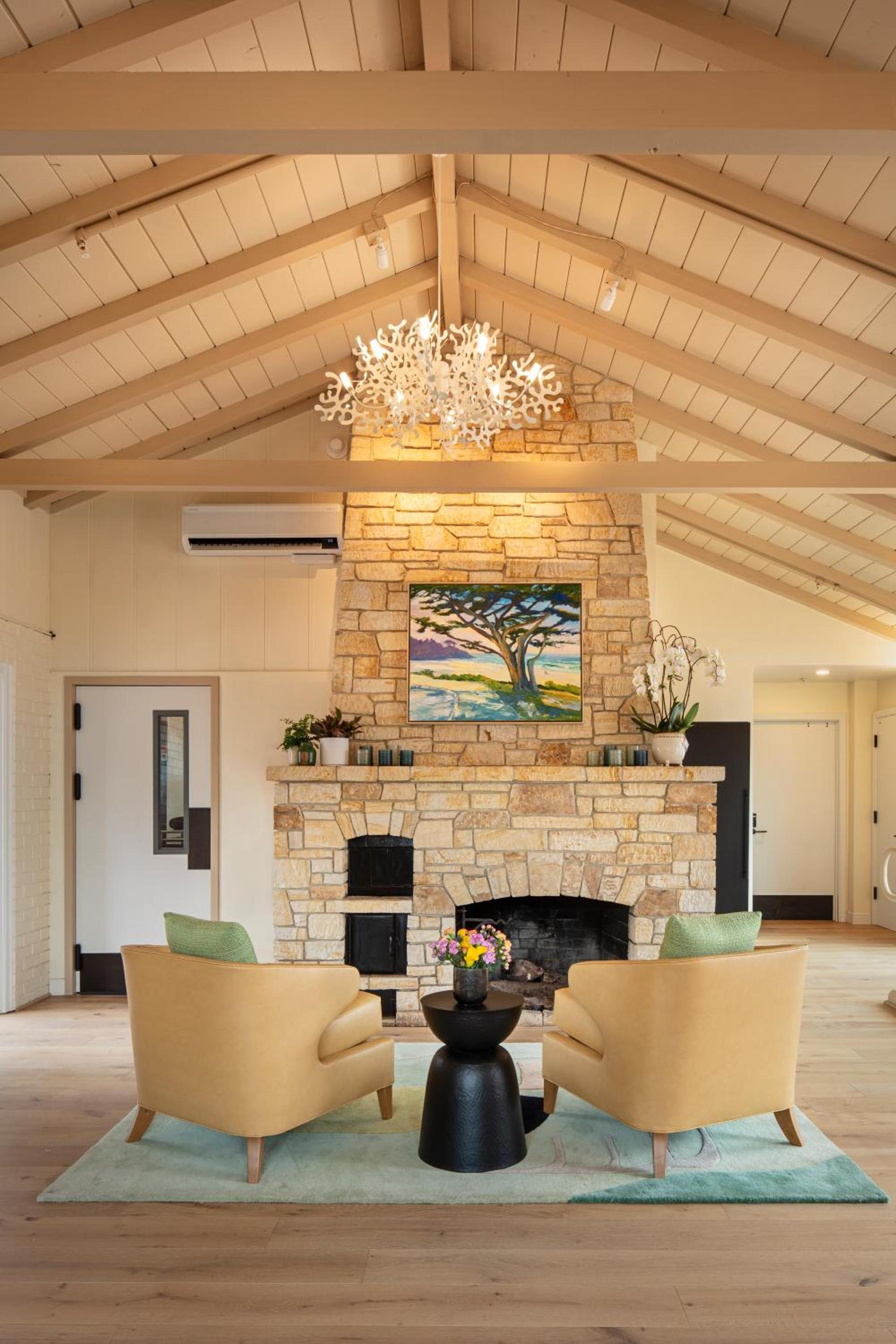 Carmel Beach Hotel photo 16