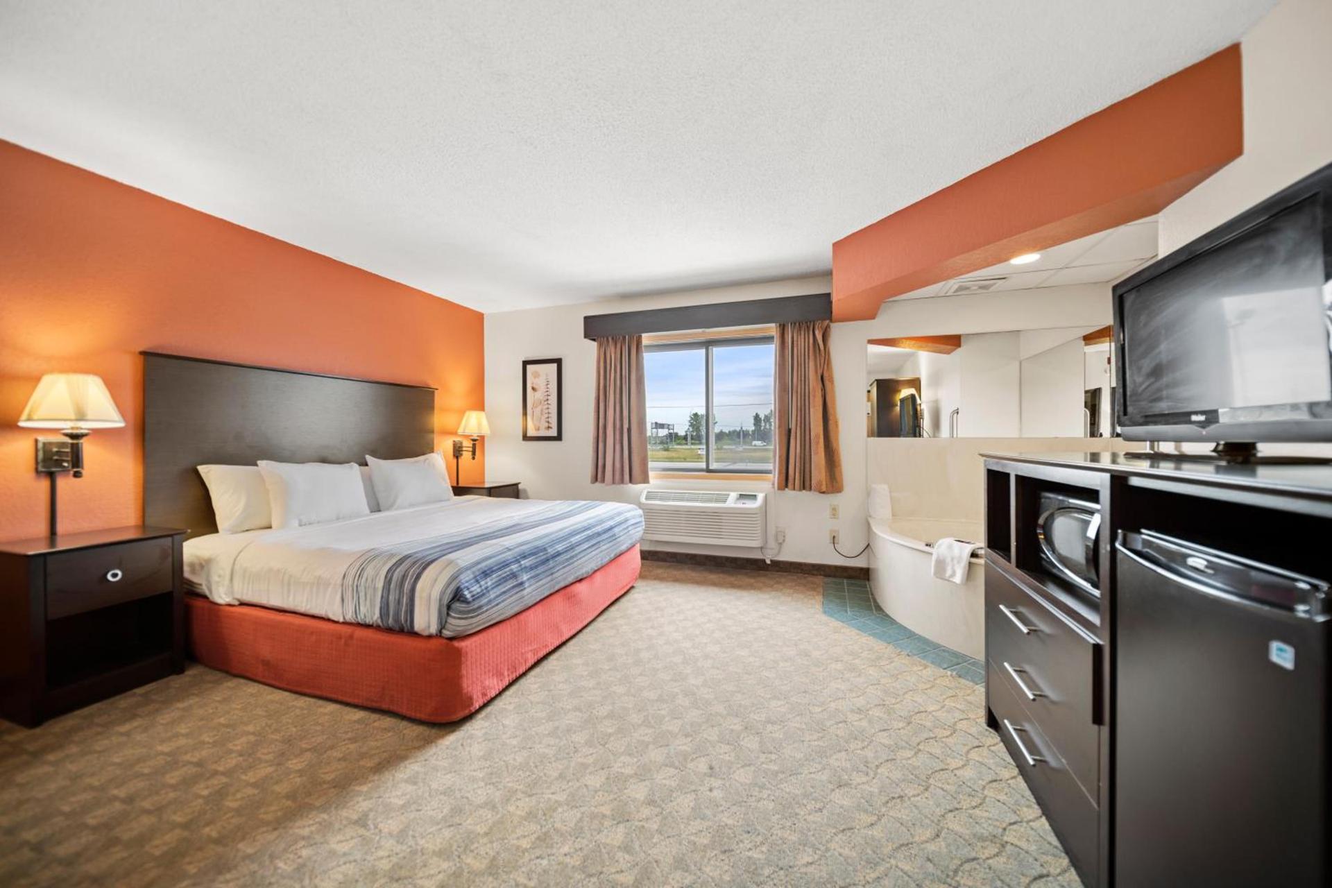 AmericInn by Wyndham Ames photo 13