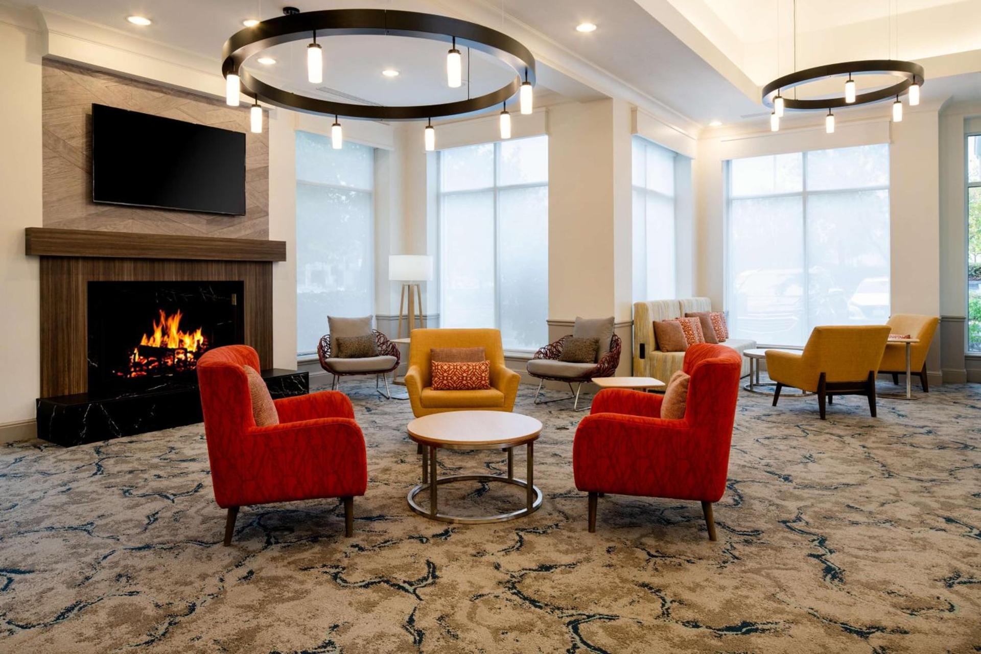 Hilton Garden Inn Folsom photo 6