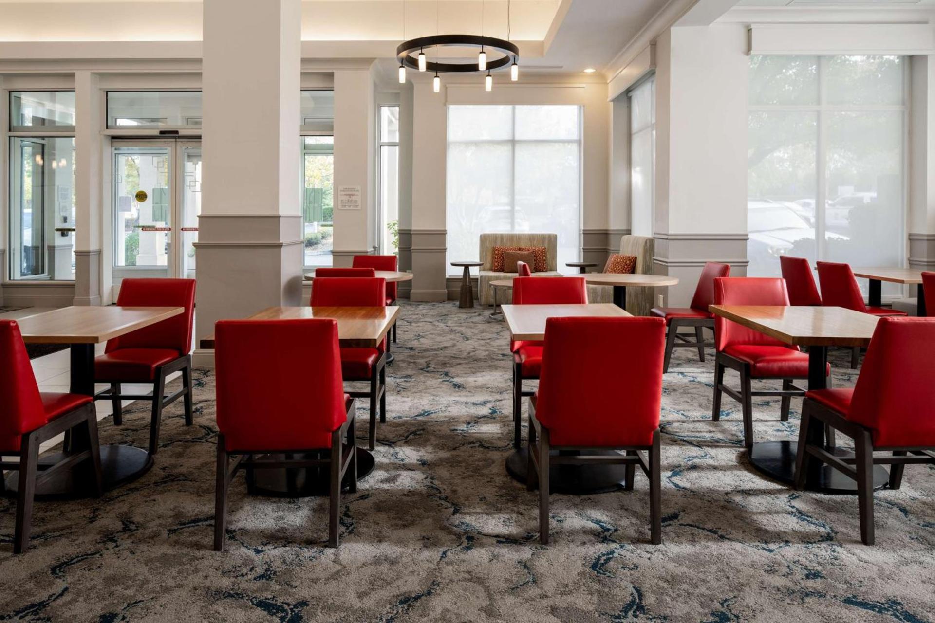 Hilton Garden Inn Folsom photo 10
