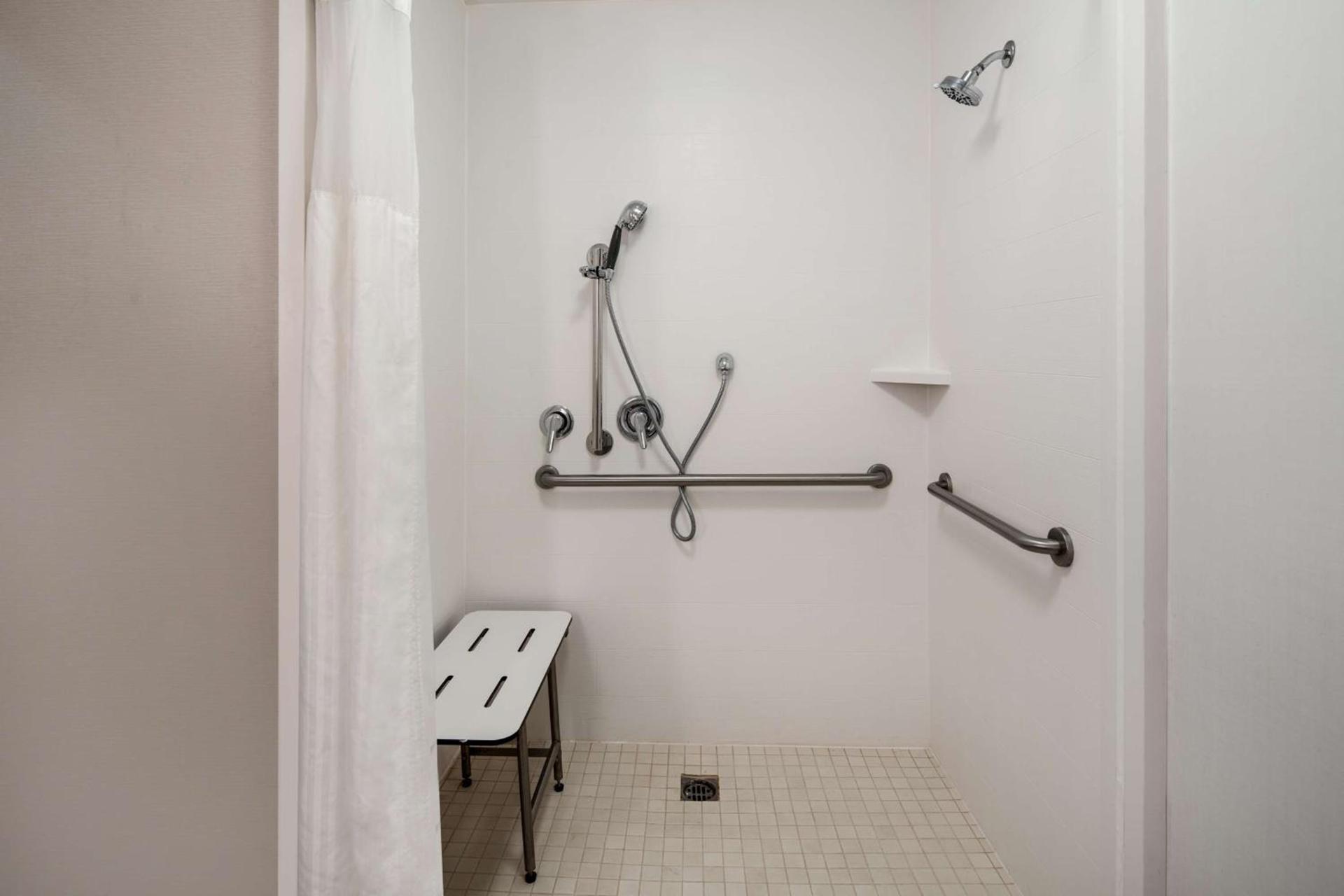 Hilton Garden Inn Folsom photo 17