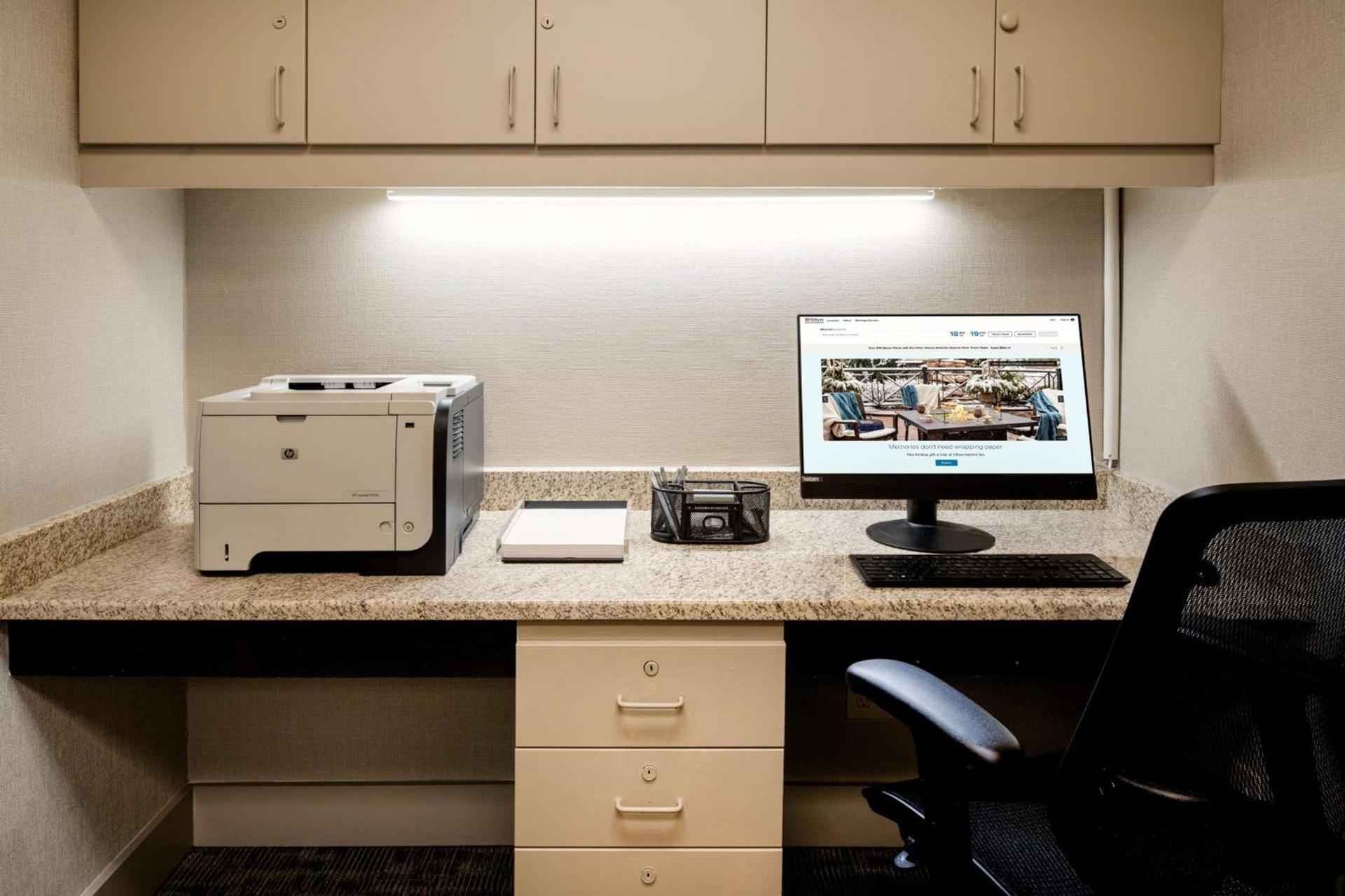 Hilton Garden Inn Folsom photo 41