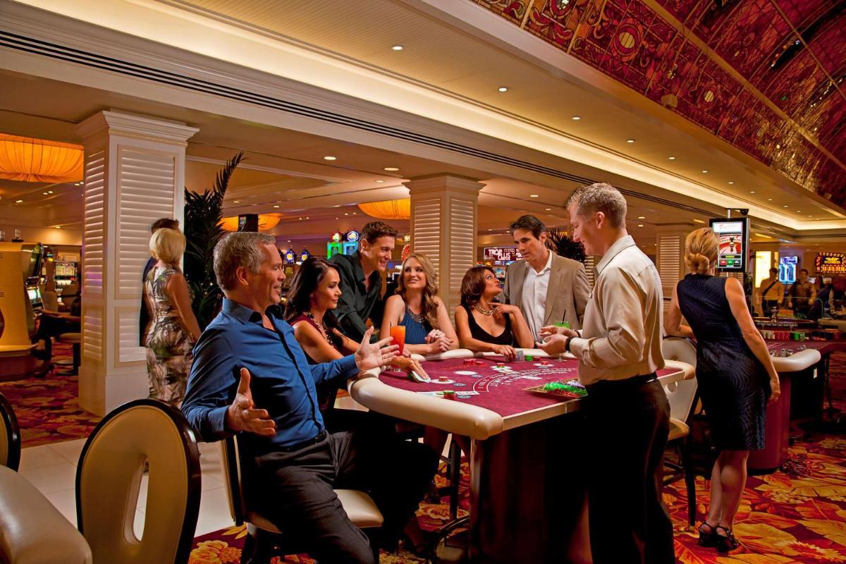 Tropicana Las Vegas a DoubleTree by Hilton Resort & Casino - Free Parking photo 51