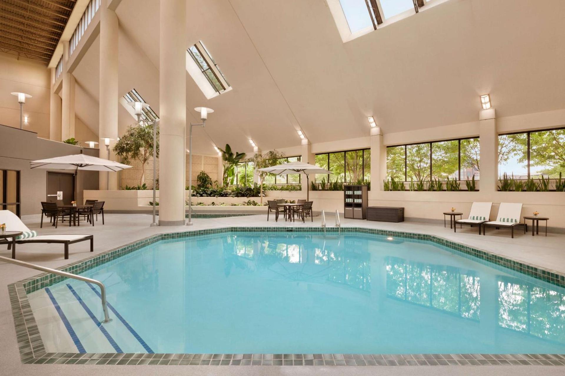 DoubleTree by Hilton Minneapolis Park Place photo 10