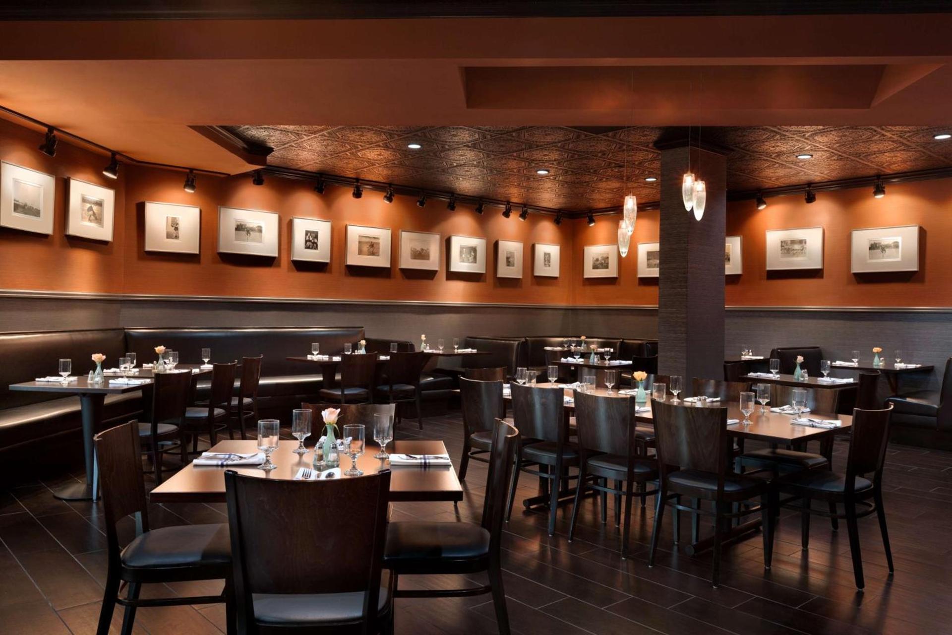 DoubleTree by Hilton Minneapolis Park Place photo 15