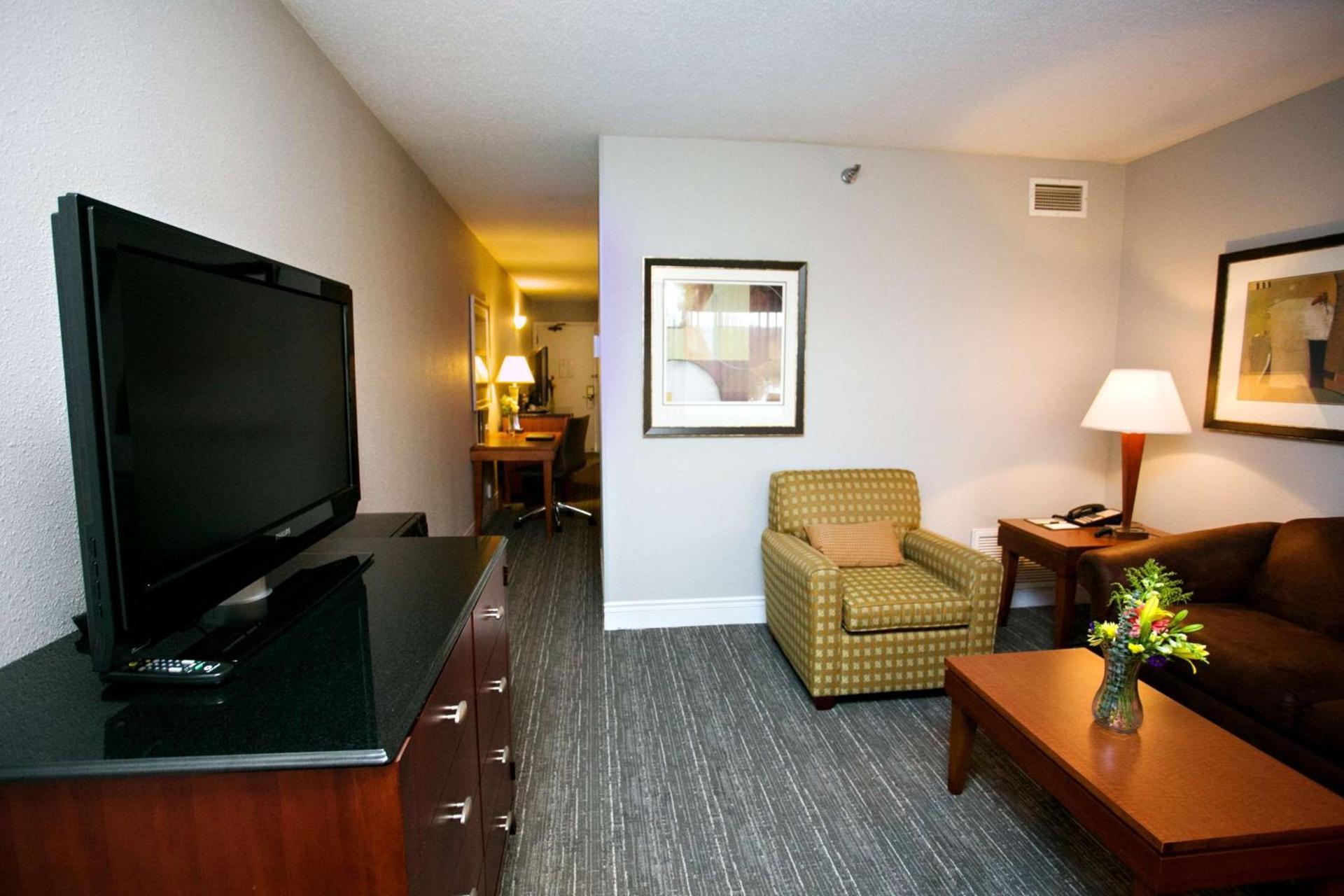 DoubleTree by Hilton Minneapolis Park Place photo 23