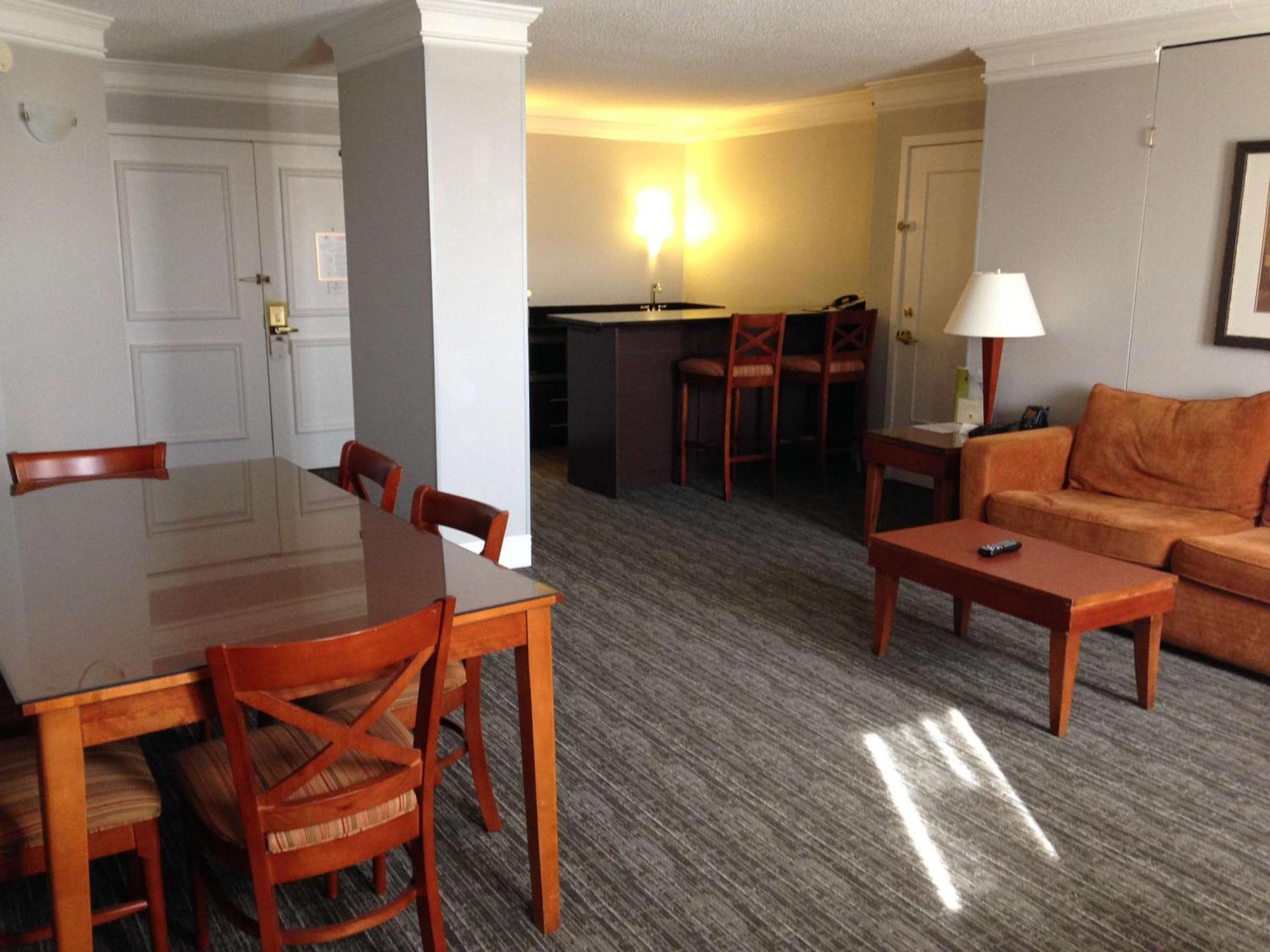 DoubleTree by Hilton Minneapolis Park Place photo 26