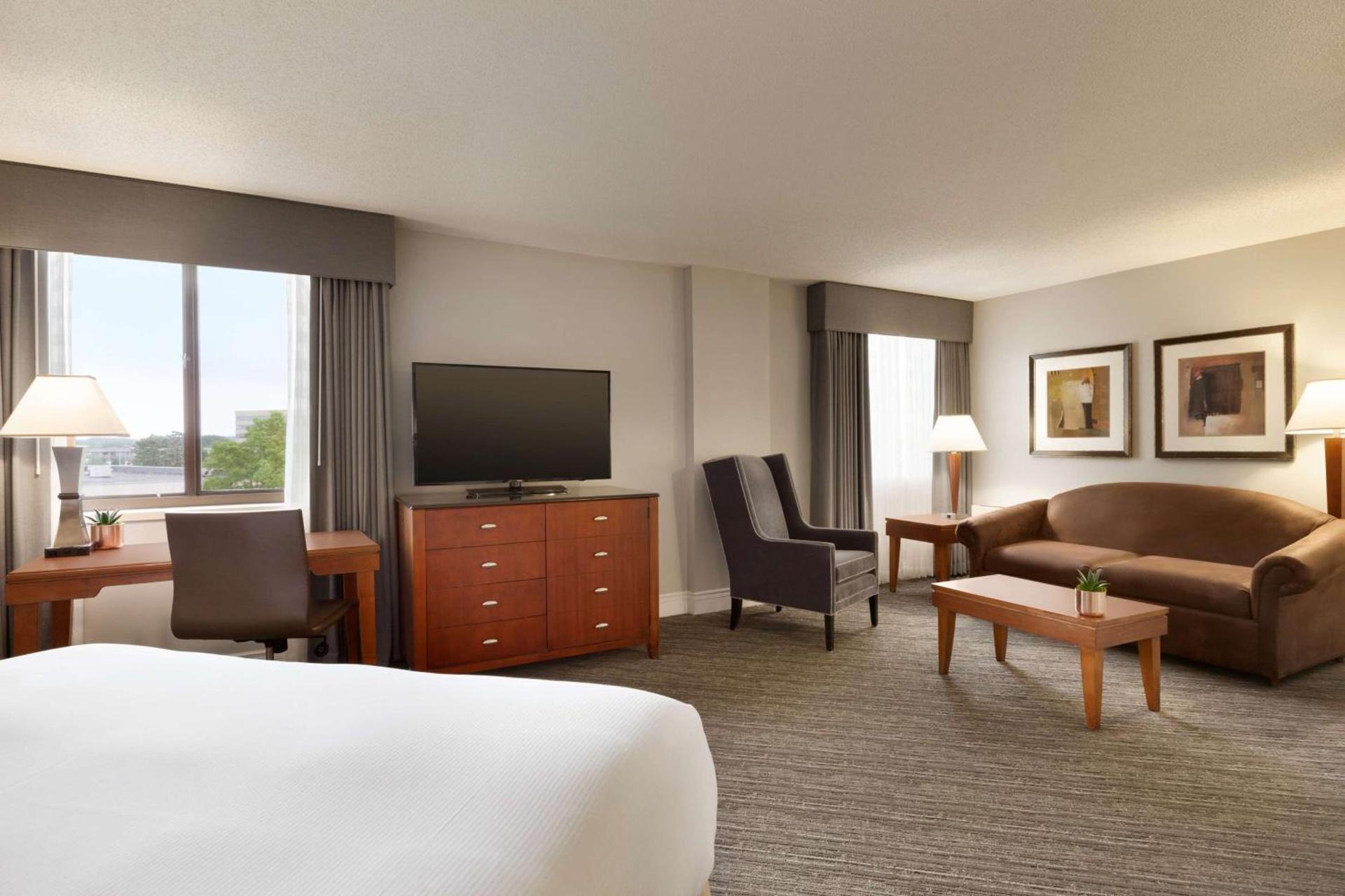 DoubleTree by Hilton Minneapolis Park Place photo 39