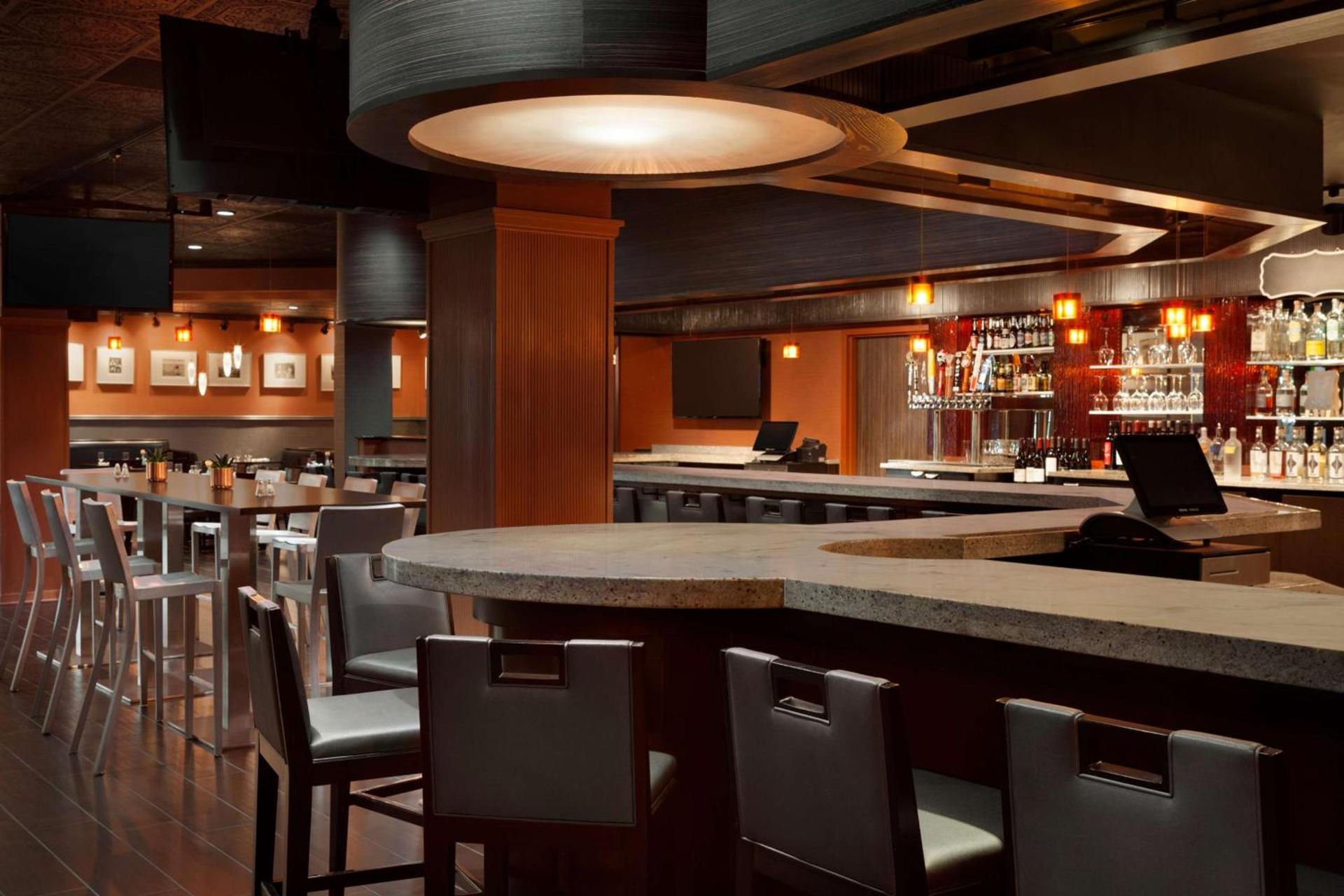 DoubleTree by Hilton Minneapolis Park Place photo 63