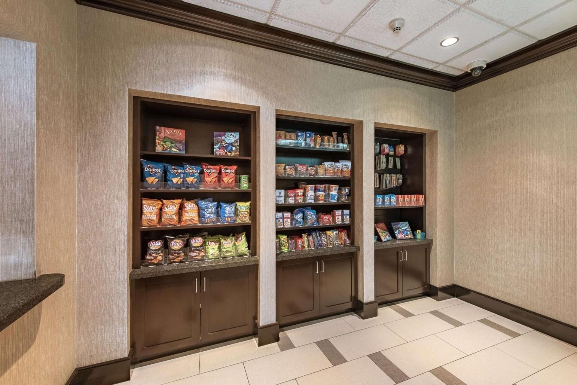 Homewood Suites by Hilton Oxnard/Camarillo photo 13