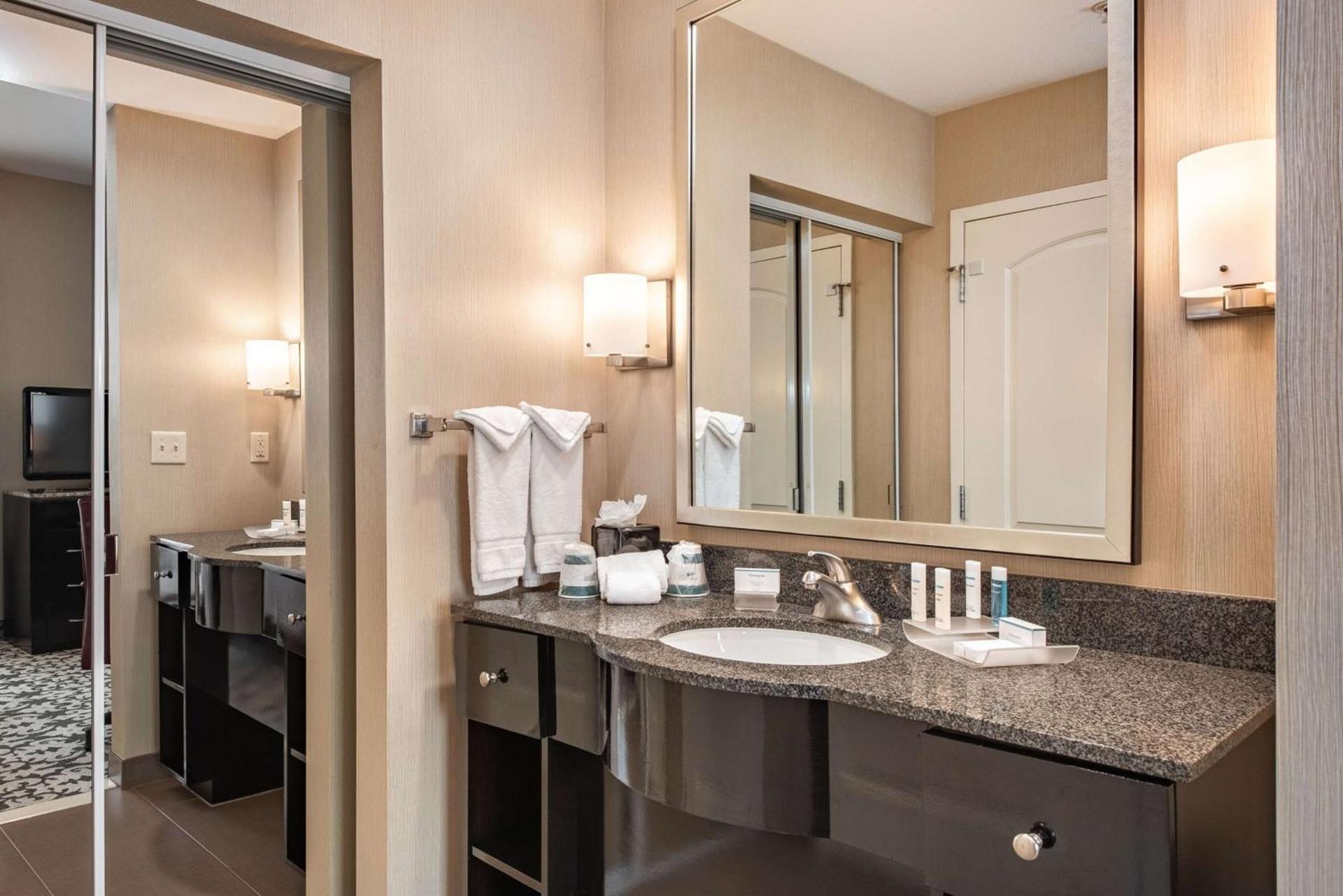 Homewood Suites by Hilton Oxnard/Camarillo photo 22