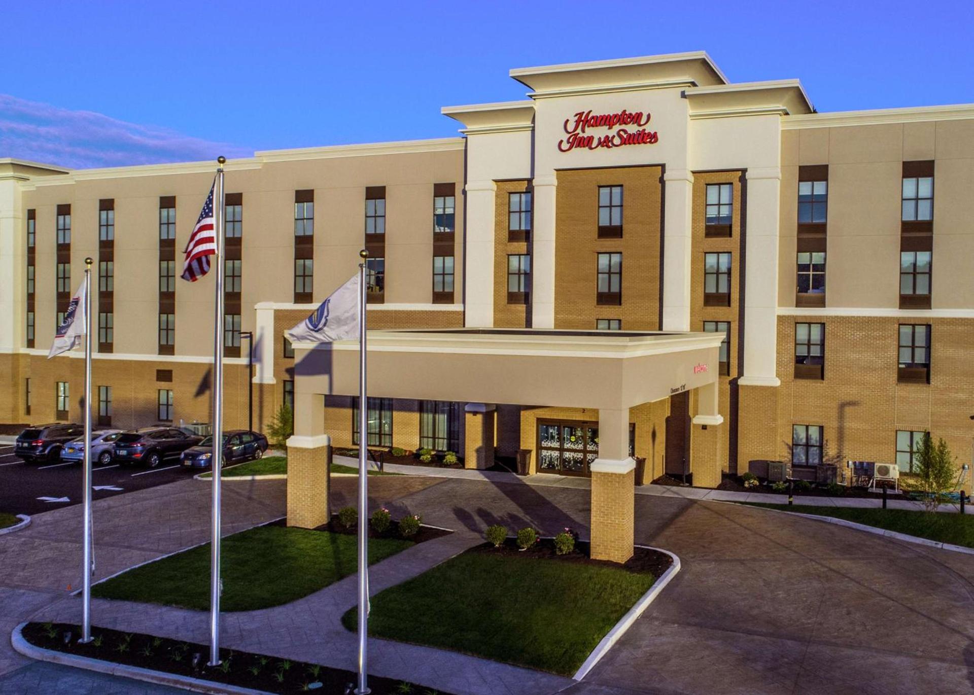 Hampton Inn & Suites/Foxborough/Mansfield photo 2
