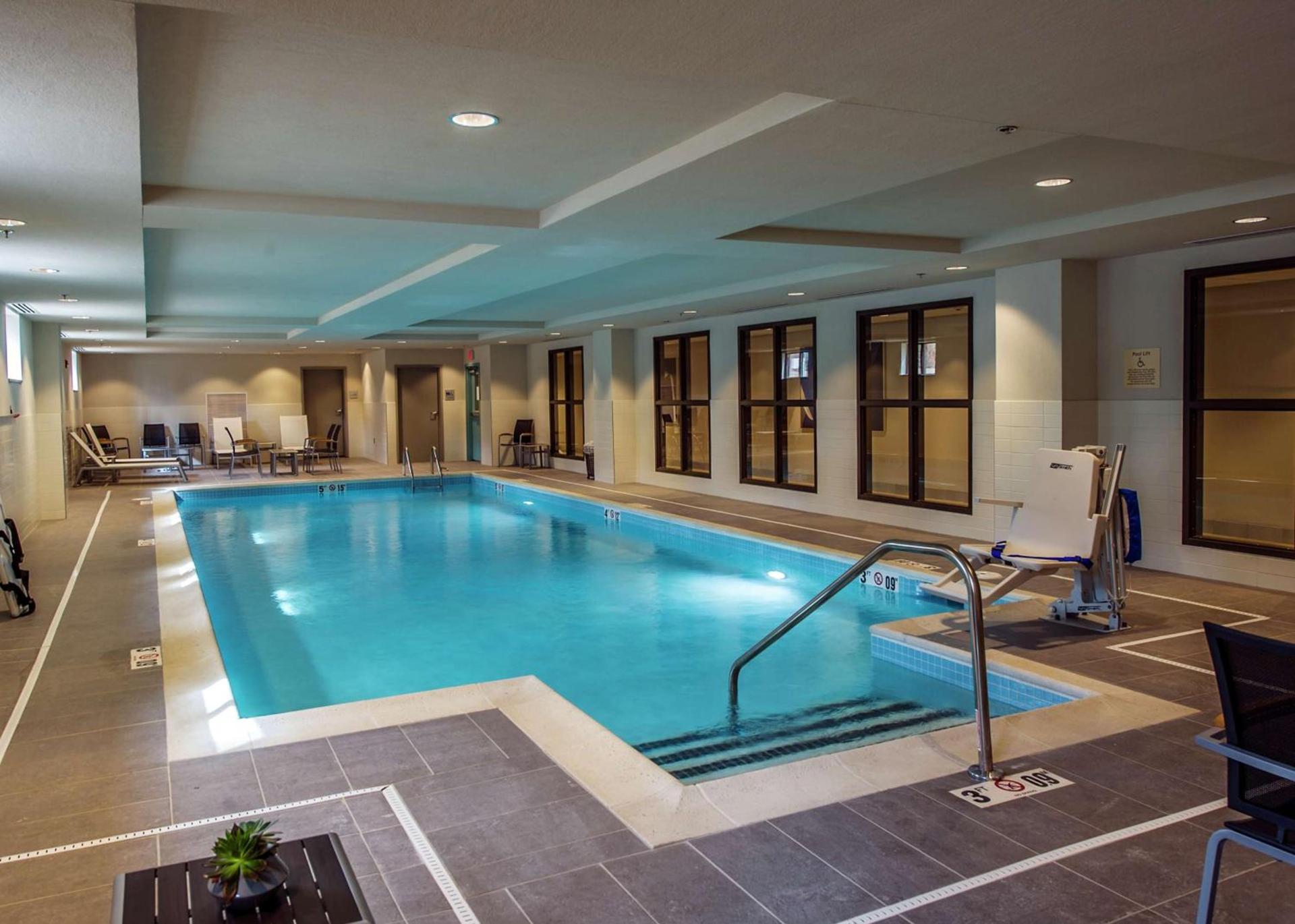 Hampton Inn & Suites/Foxborough/Mansfield photo 6