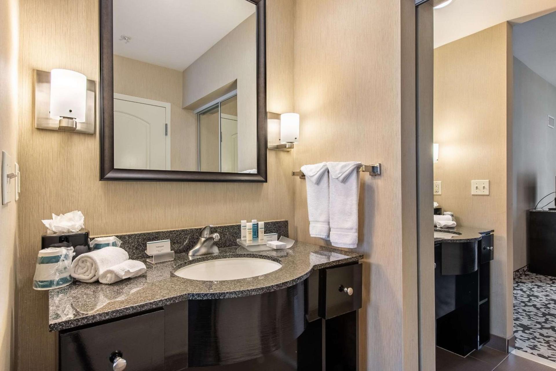 Homewood Suites by Hilton Oxnard/Camarillo photo 34