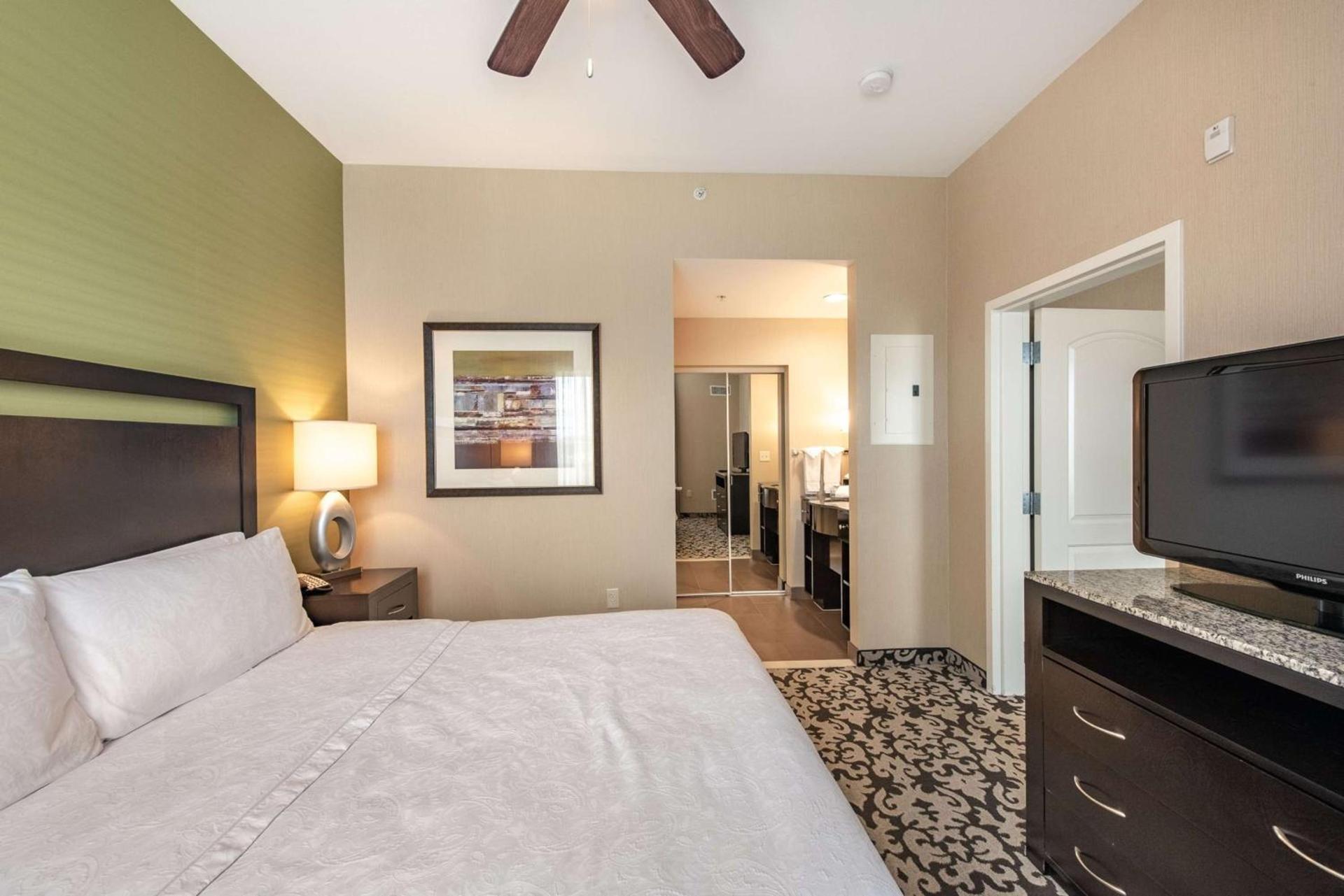 Homewood Suites by Hilton Oxnard/Camarillo photo 40