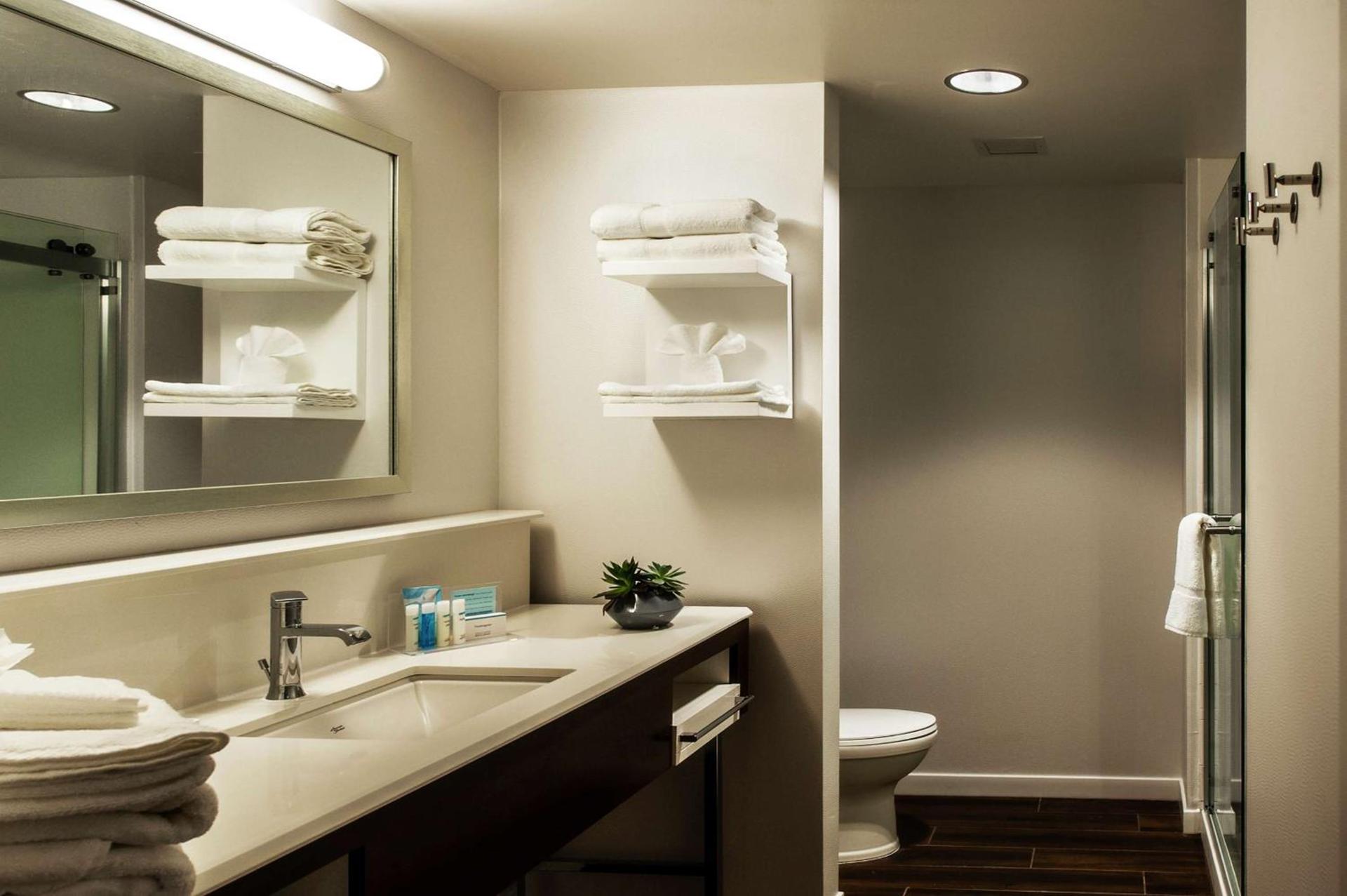 Hampton Inn & Suites/Foxborough/Mansfield photo 24