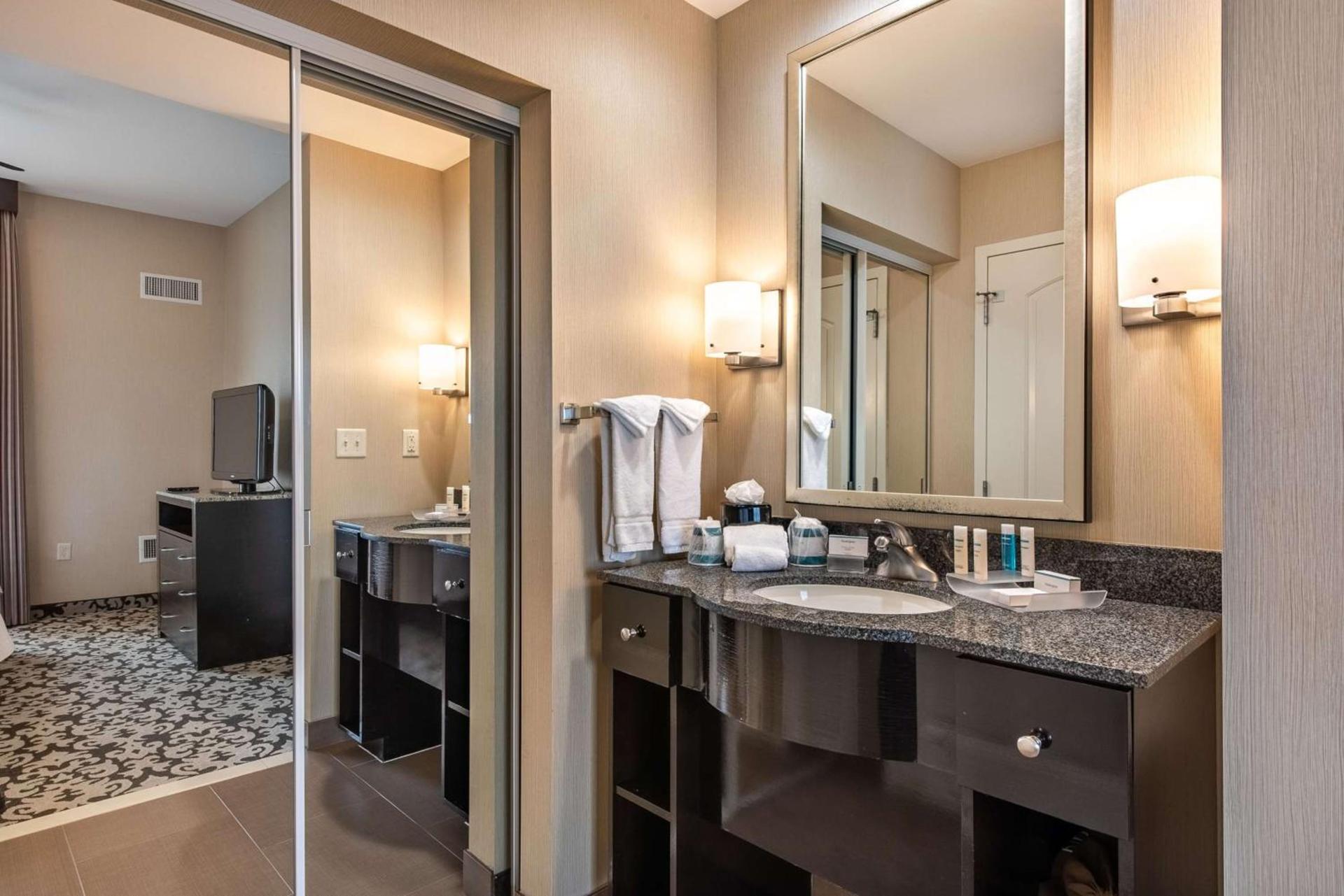 Homewood Suites by Hilton Oxnard/Camarillo photo 52