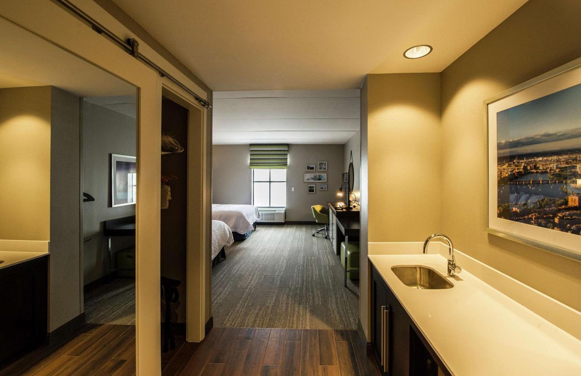Hampton Inn & Suites/Foxborough/Mansfield photo 38