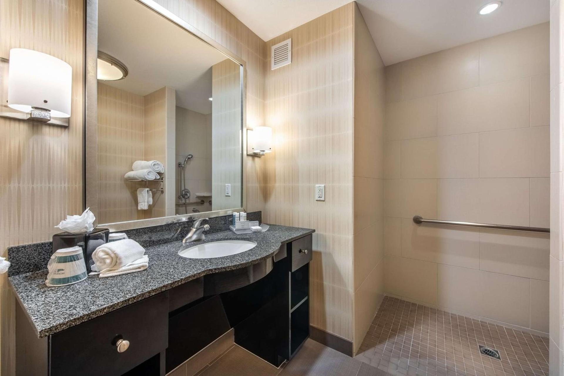 Homewood Suites by Hilton Oxnard/Camarillo photo 56
