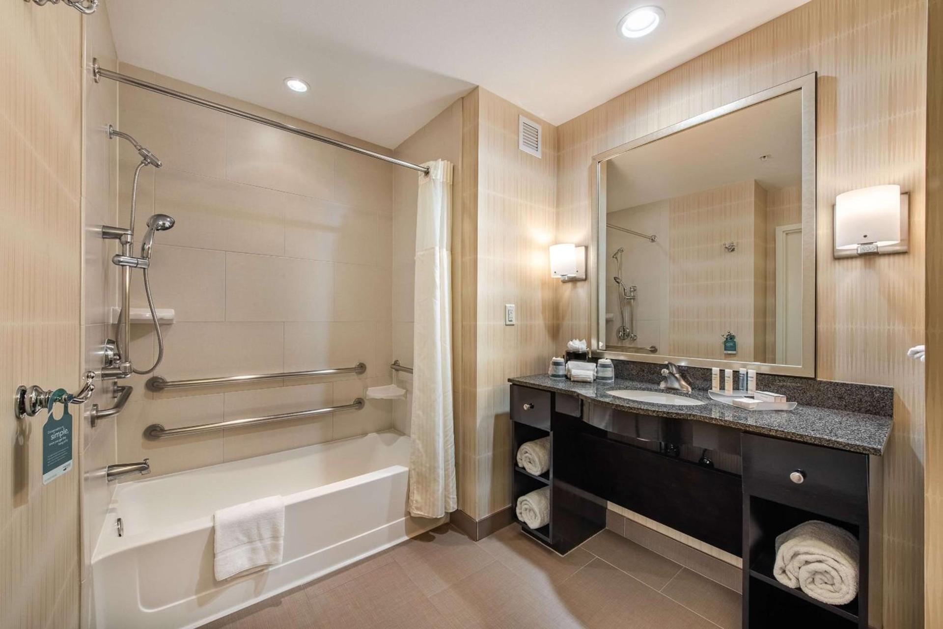 Homewood Suites by Hilton Oxnard/Camarillo photo 58