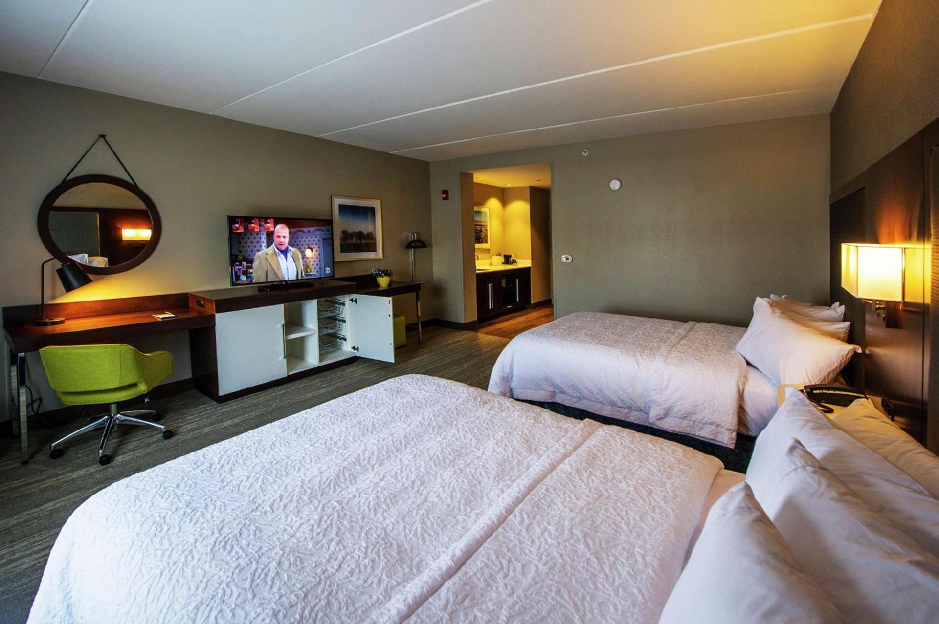 Hampton Inn & Suites/Foxborough/Mansfield photo 40