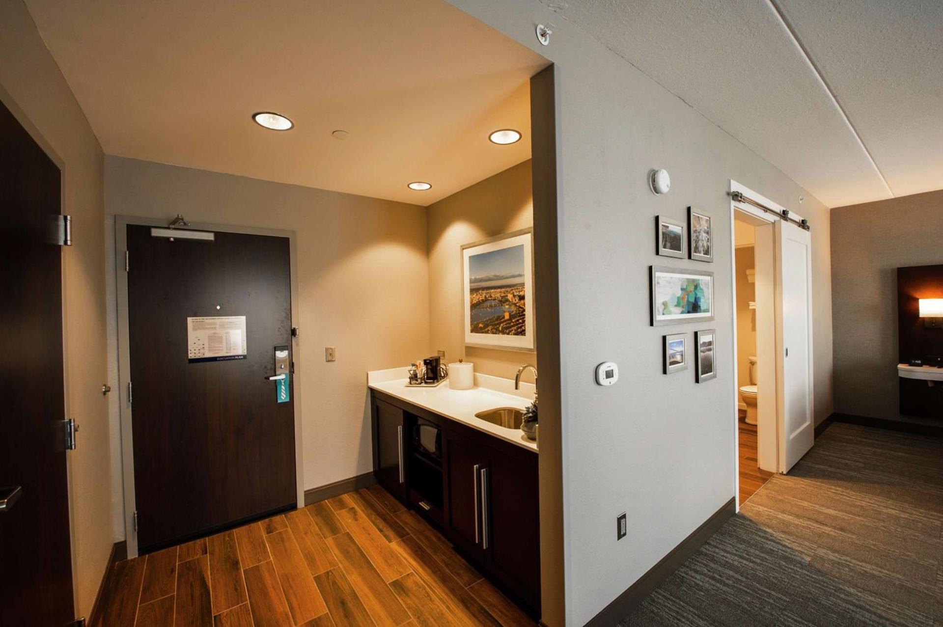 Hampton Inn & Suites/Foxborough/Mansfield photo 41