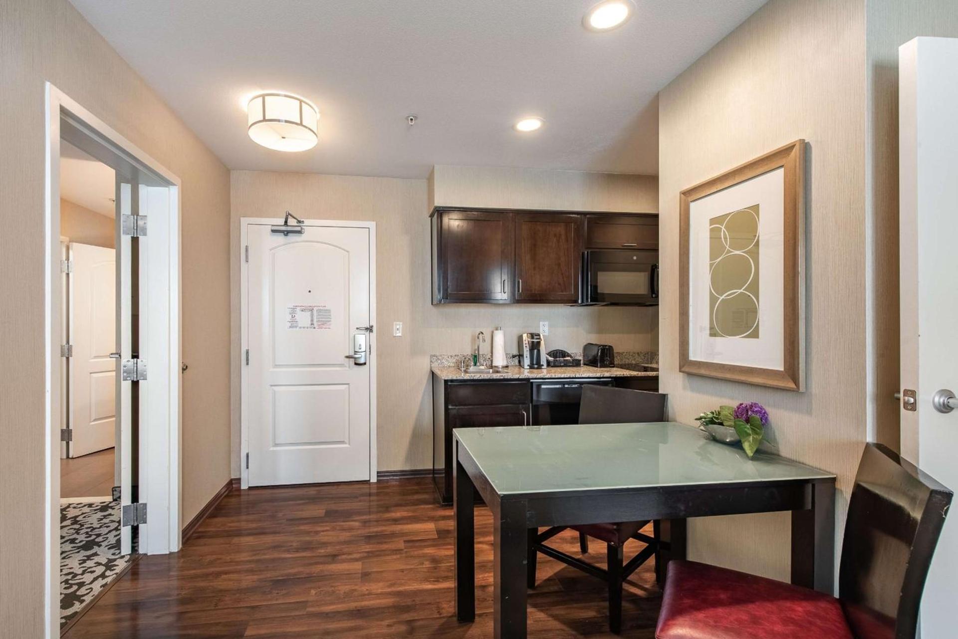 Homewood Suites by Hilton Oxnard/Camarillo photo 76