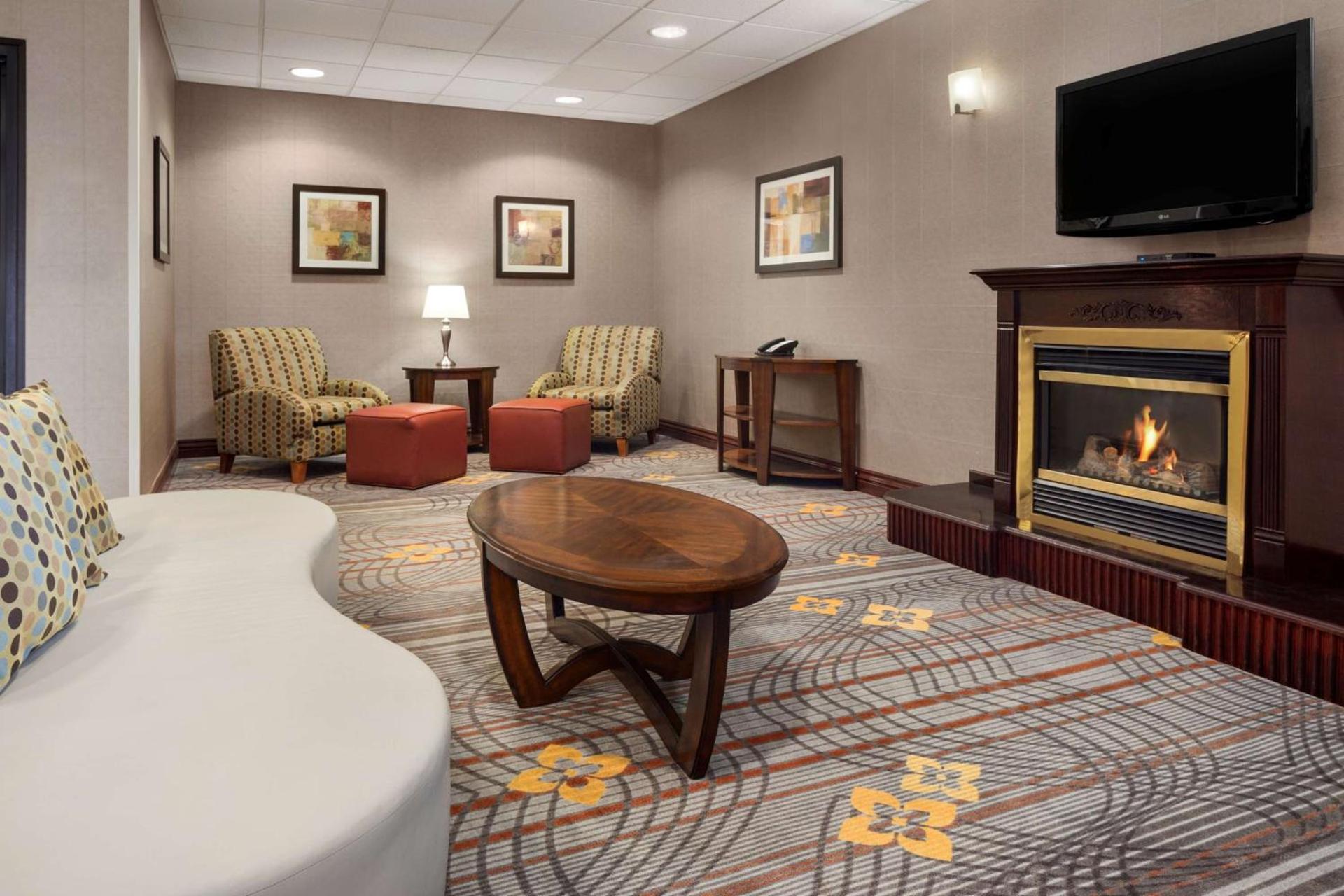 Hampton Inn & Suites Detroit Sterling Heights photo 4