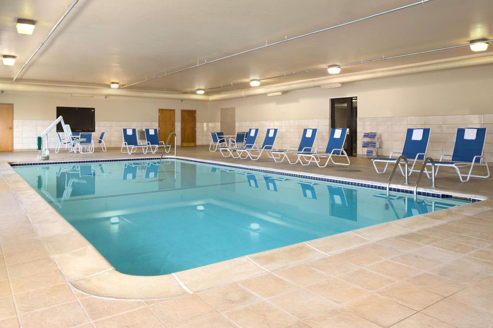 Hampton Inn & Suites Detroit Sterling Heights photo 6