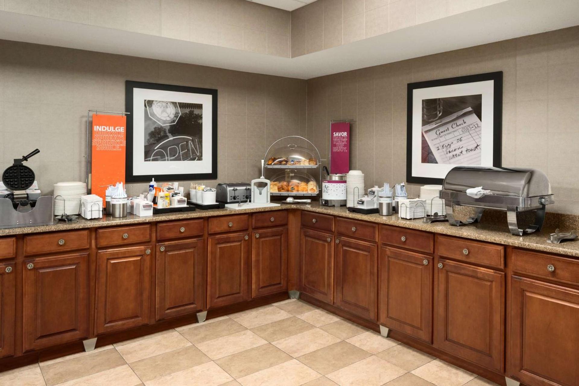 Hampton Inn & Suites Detroit Sterling Heights photo 8