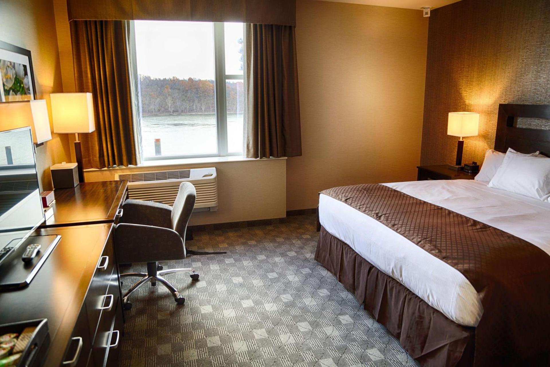 DoubleTree by Hilton Lawrenceburg photo 9