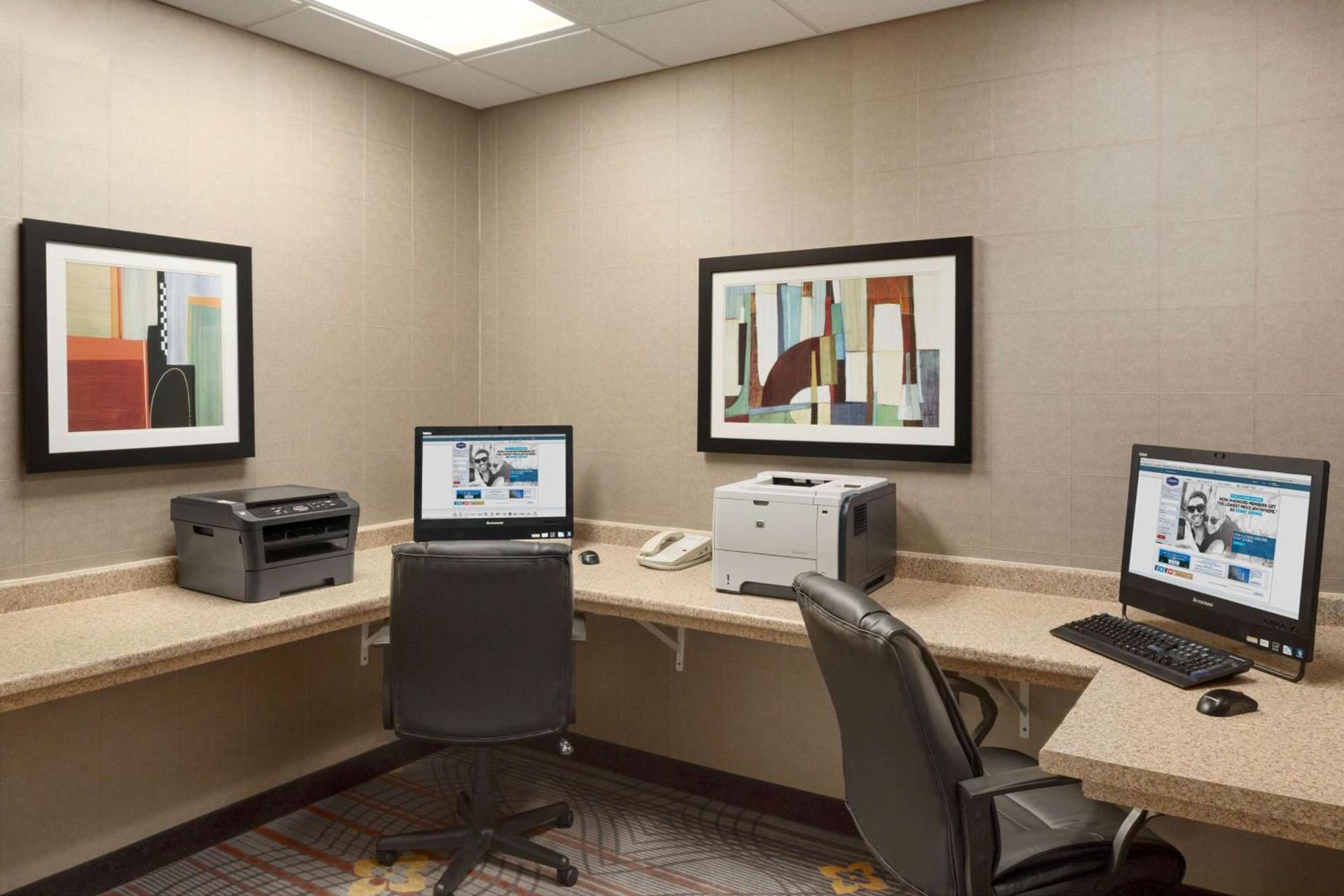 Hampton Inn & Suites Detroit Sterling Heights photo 27