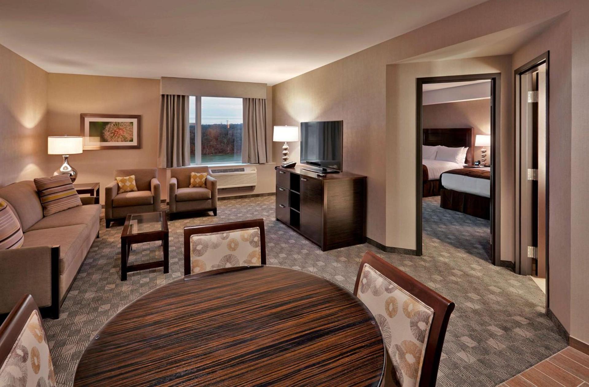 DoubleTree by Hilton Lawrenceburg photo 20