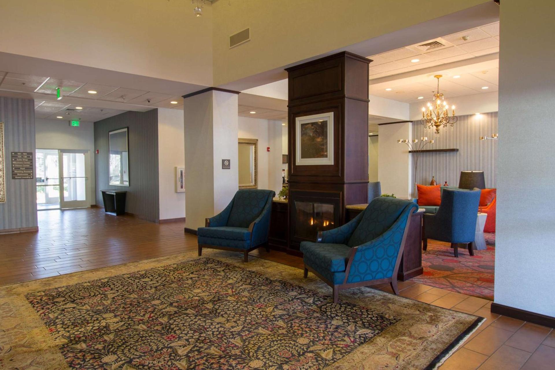 Hampton Inn & Suites Huntsville Hampton Cove photo 4