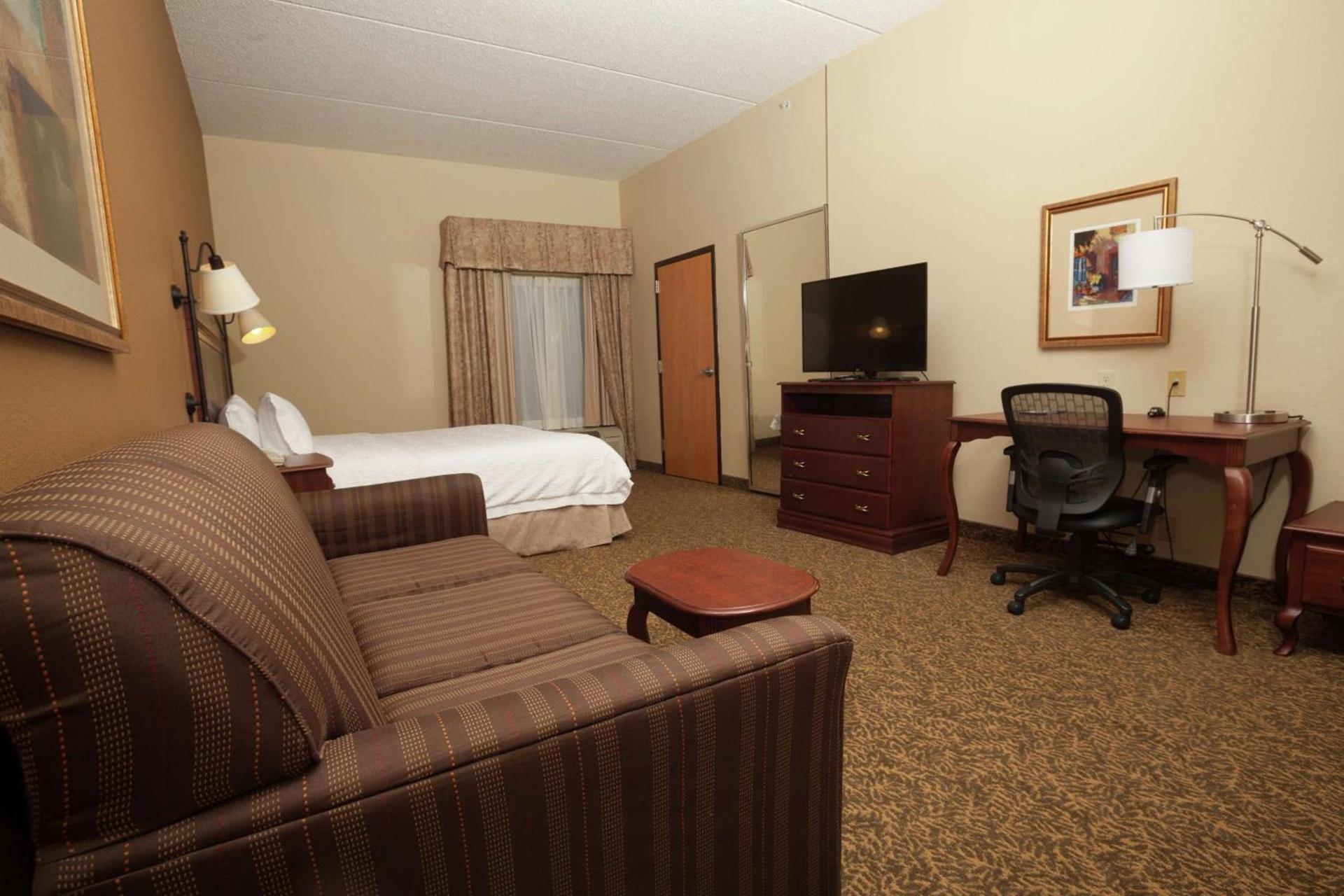 Hampton Inn Oneonta photo 4